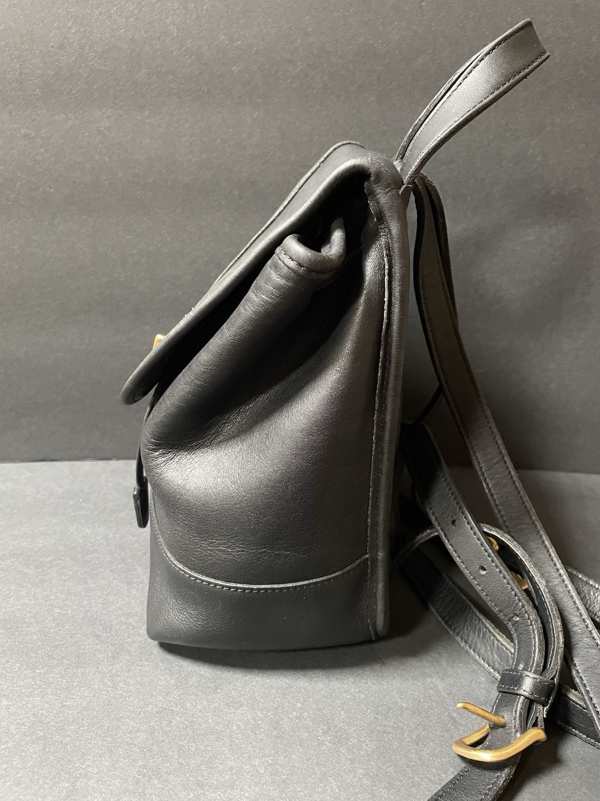 COACH Vintage Mini Turnlock Backpack Black Glove Tanned Leather USA 9960