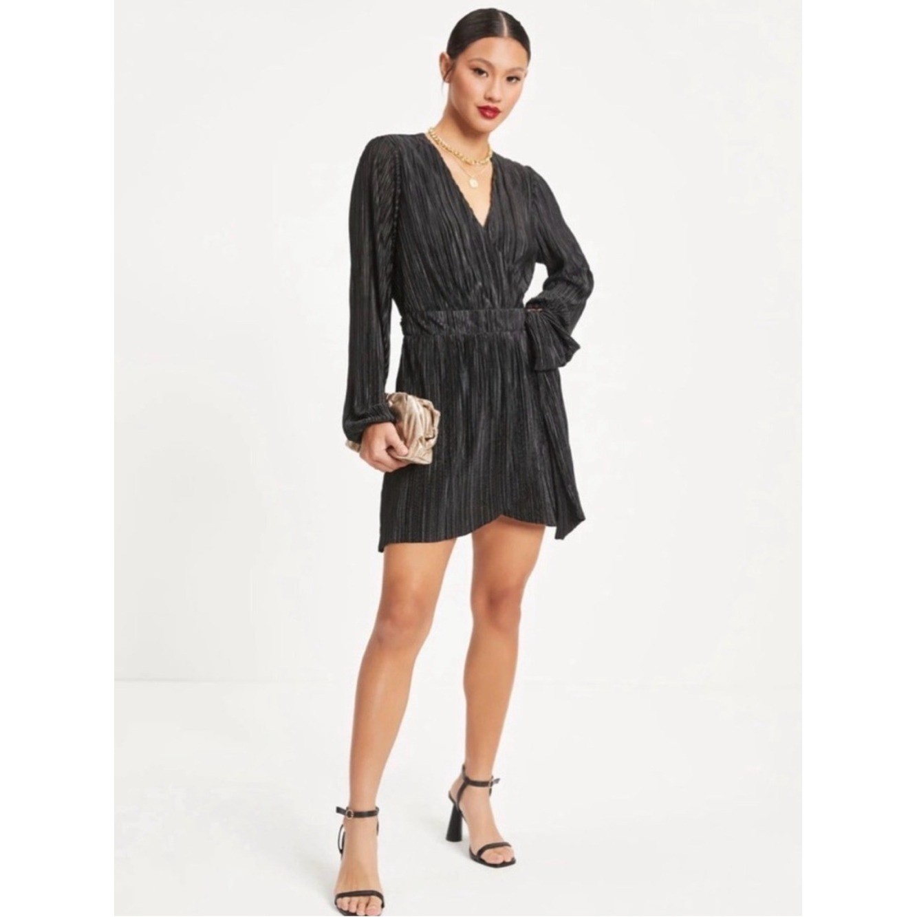 Elegant Night Out Vici Black V-Neck Long Sleeve Mini Dress with Pleats