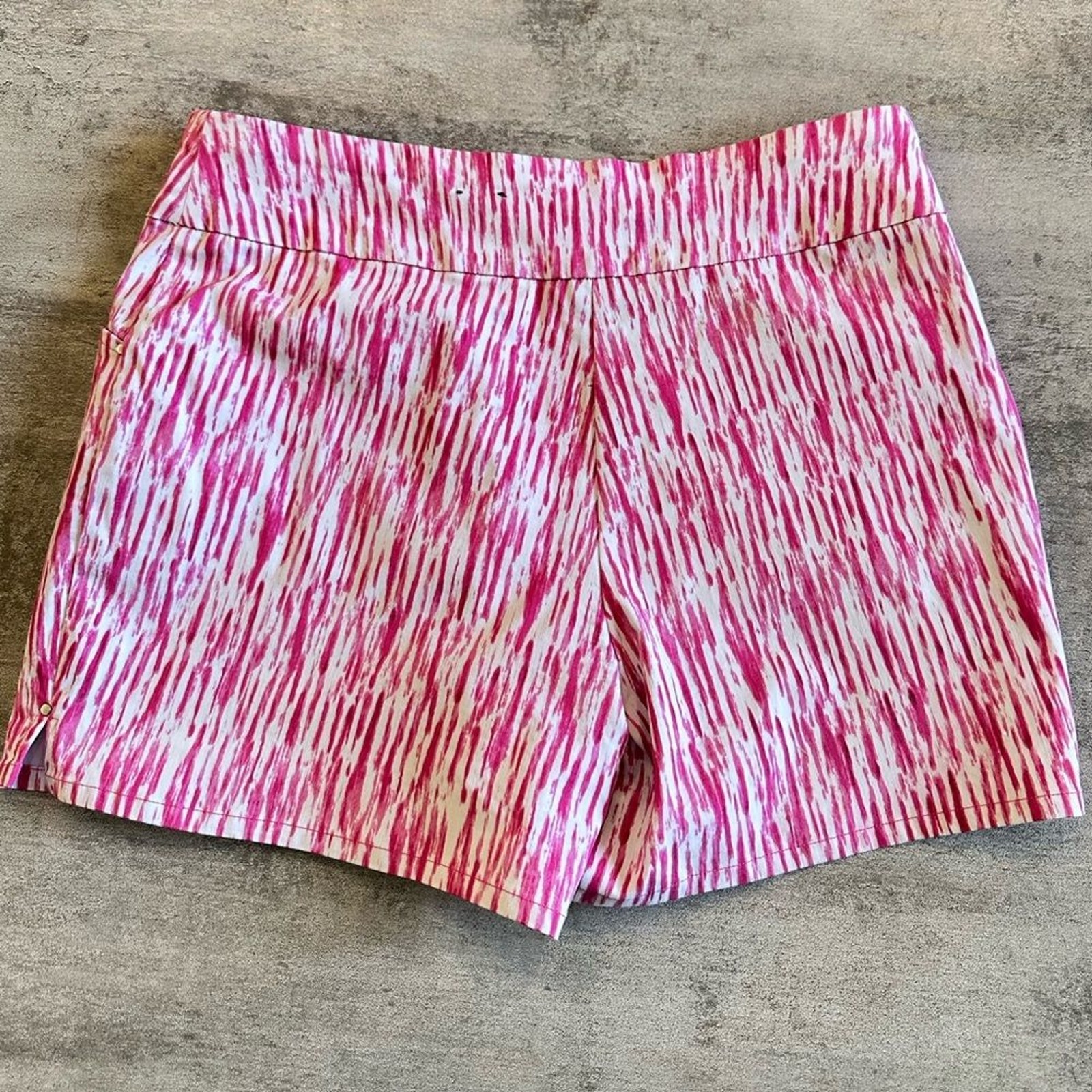 I.N.C. International Concepts Women’s Pink and White Patterned Shorts
