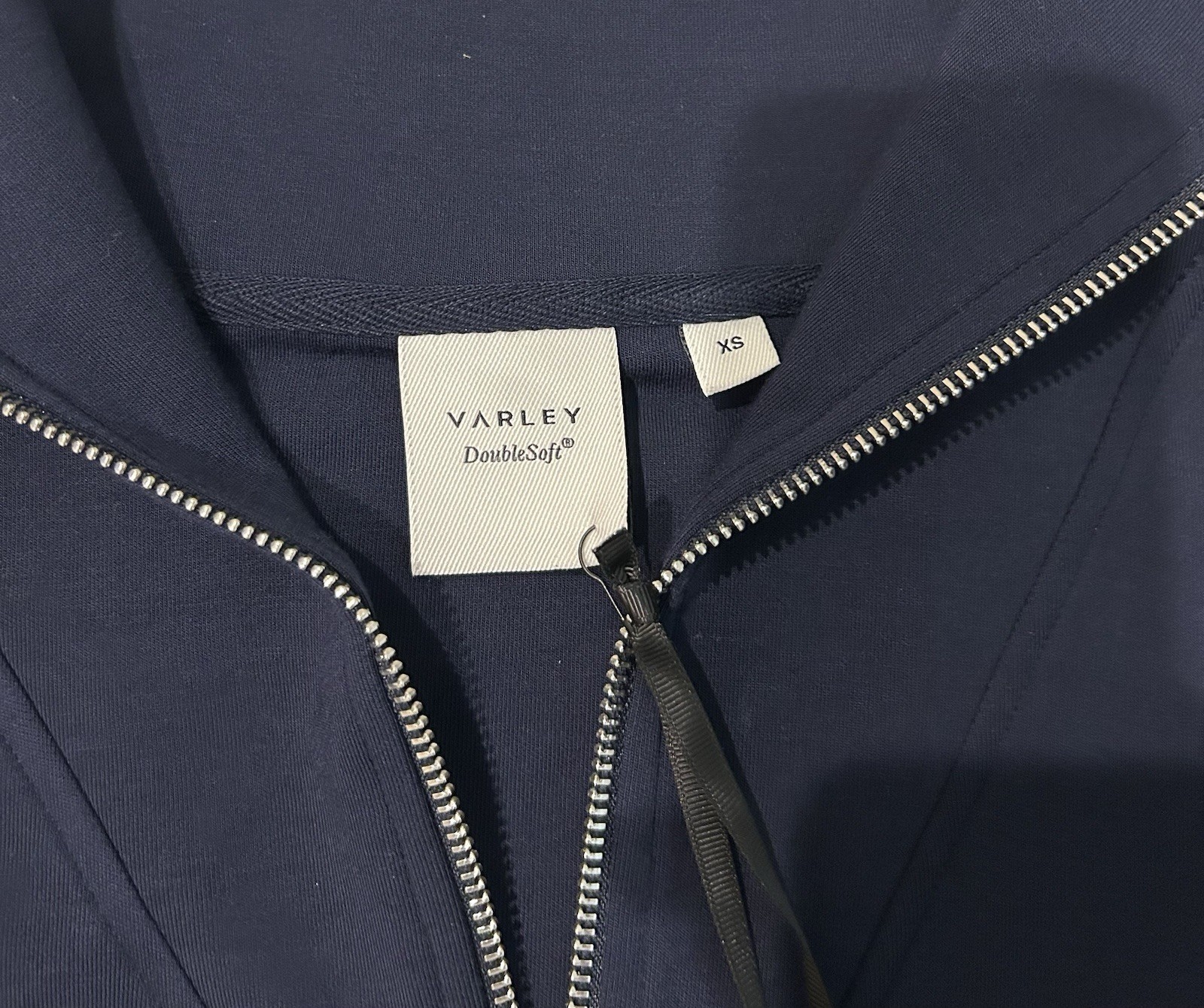 VARLEY Woman’s dark navy Hawley half zip Sweater/pullover, SZ XS, BNWT**