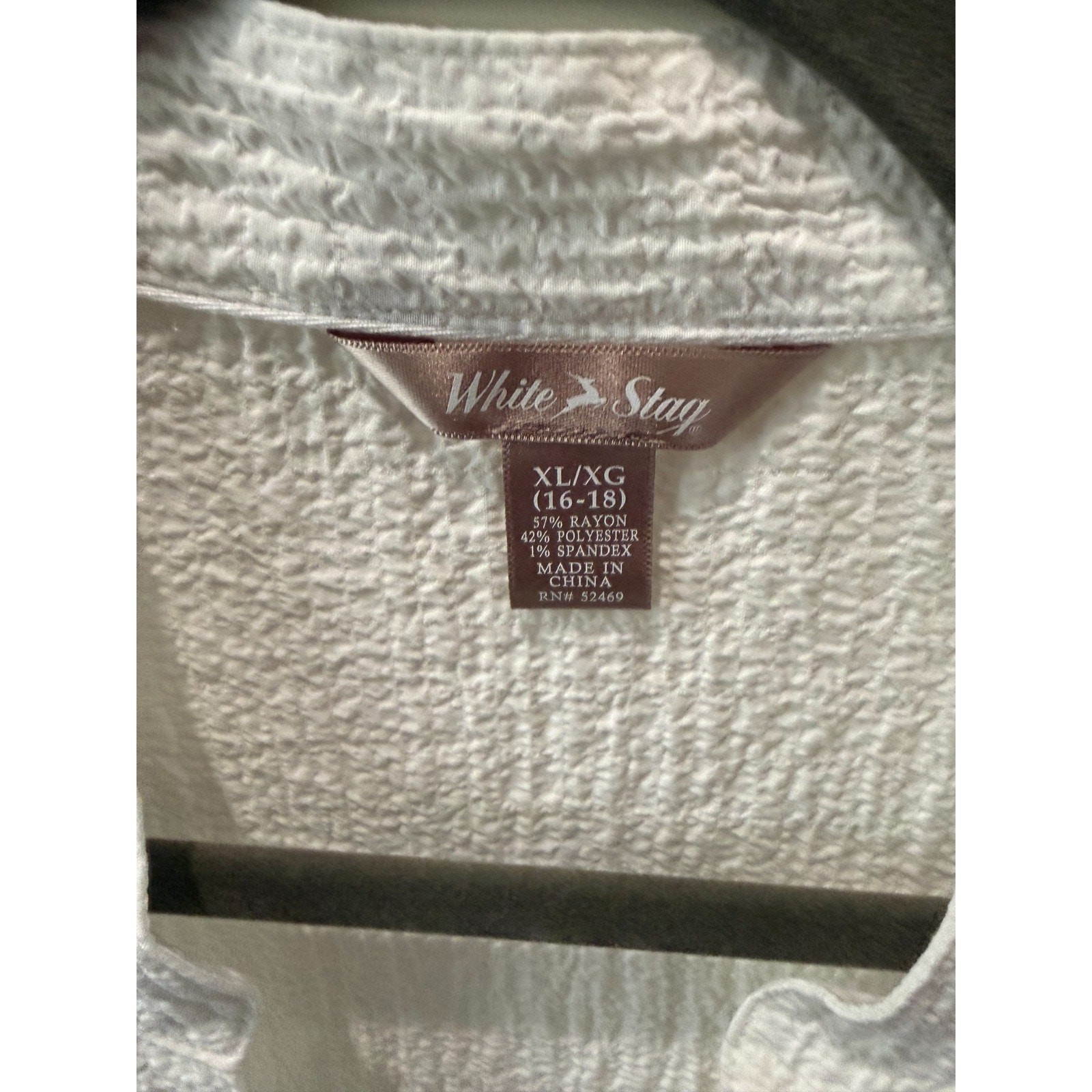 White Stag Textured V-Neck Button Front Blouse White XL 16-18