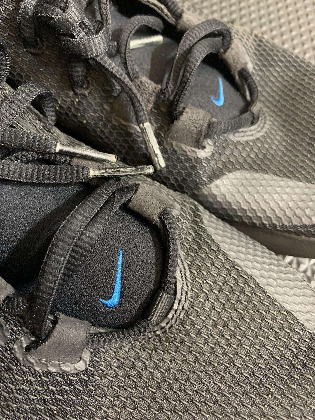 Size 11 Nike Zoom Freak 1 Black Iridescent BQ5422-004 Giannis Charles Veronica