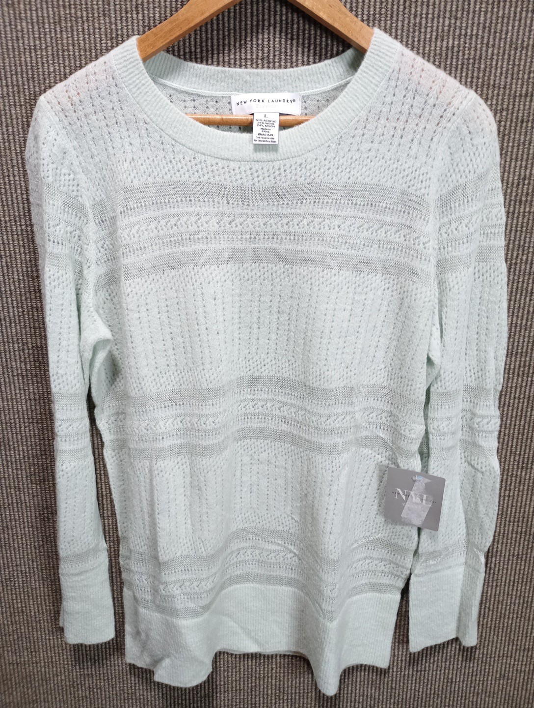 New York Laundry Essentials Women’s Large Sweater Acrylic Wool Nylon New