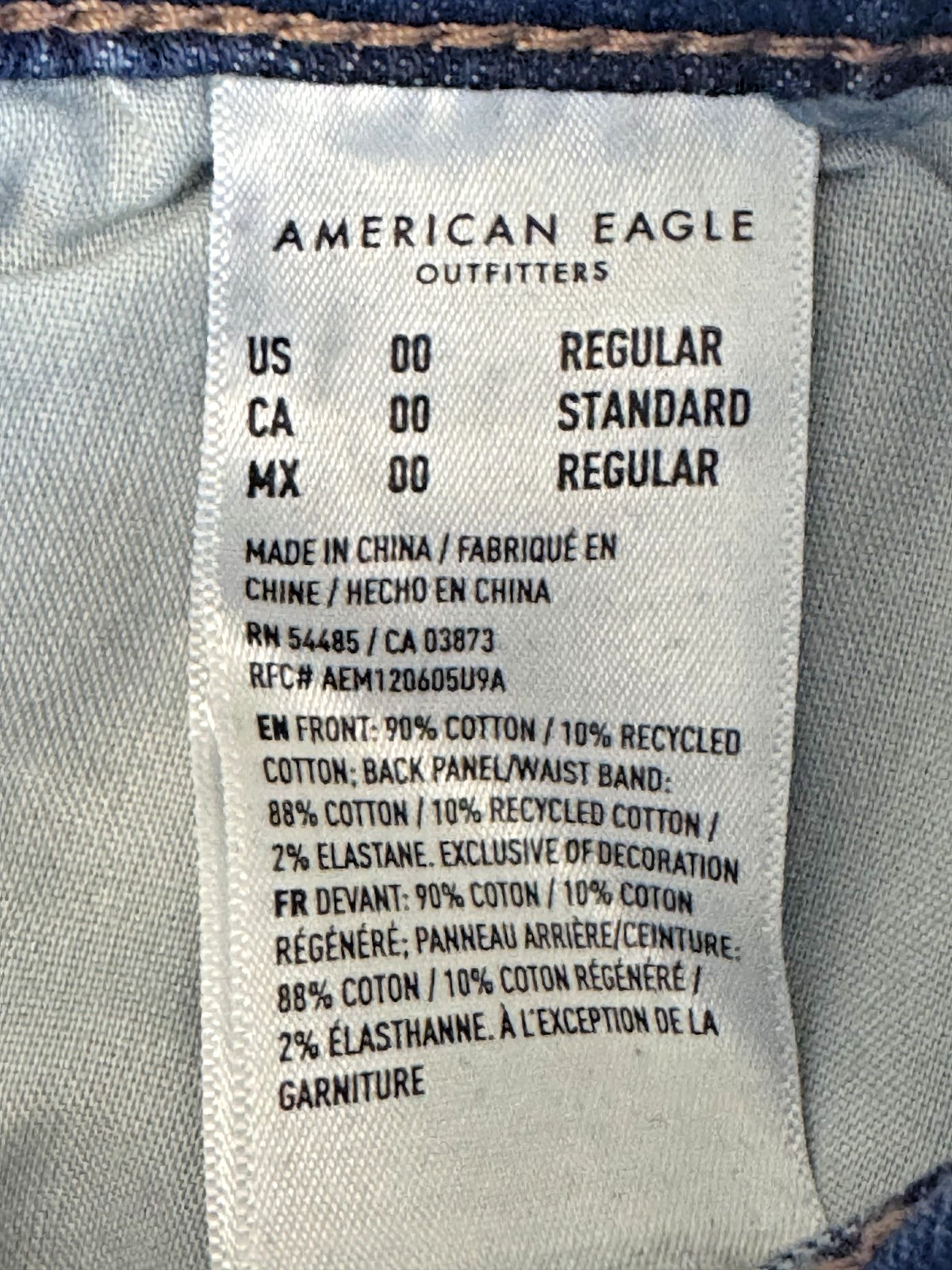 American Eagle Womens Dreamy Drape Barrel Mid Rise Blue Strigid Jeans NWT