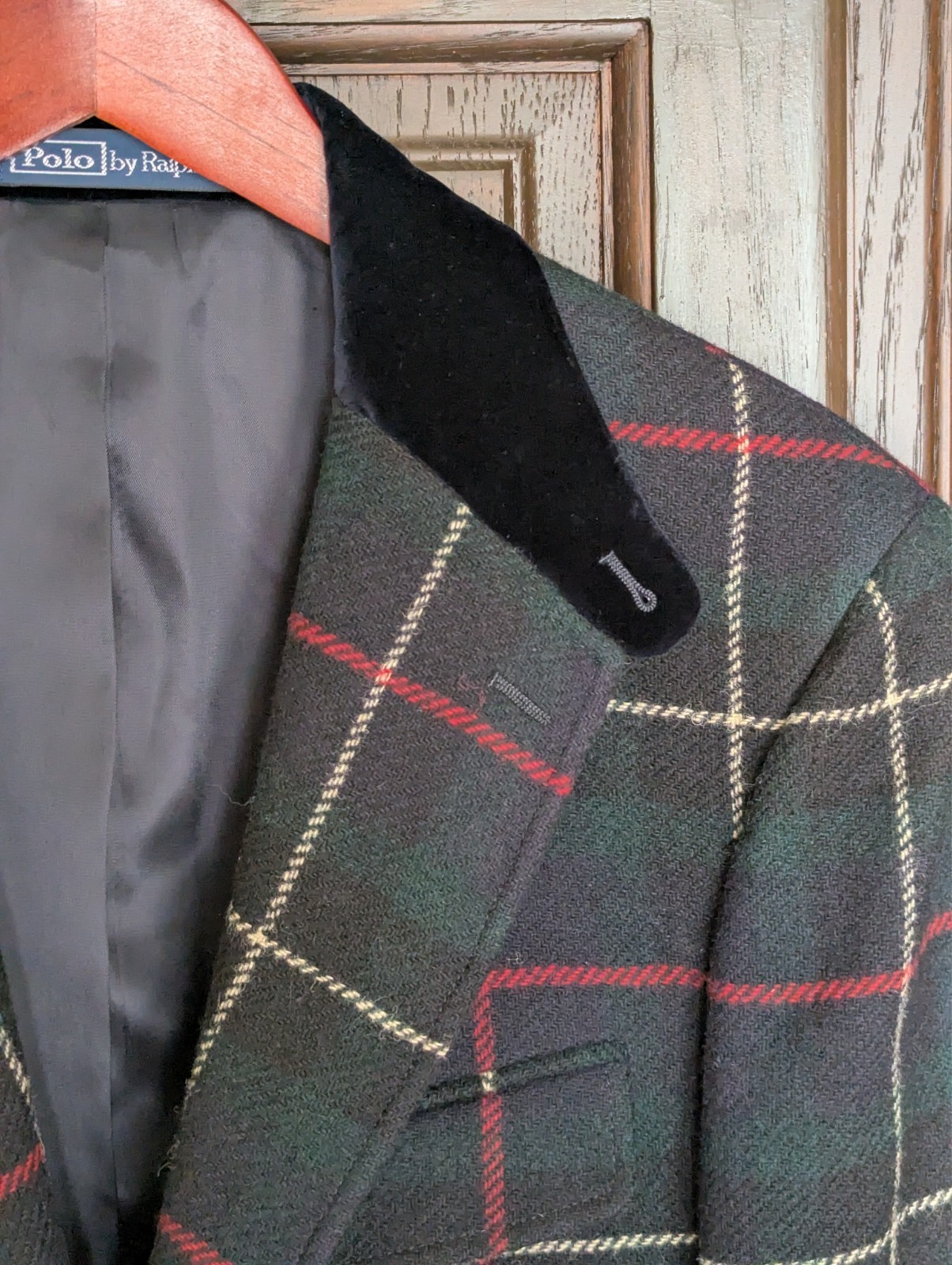 POLO Ralph Lauren Tailored Plaid Wool Suit, Velvet Collar, Size 38 R NWOT Italy