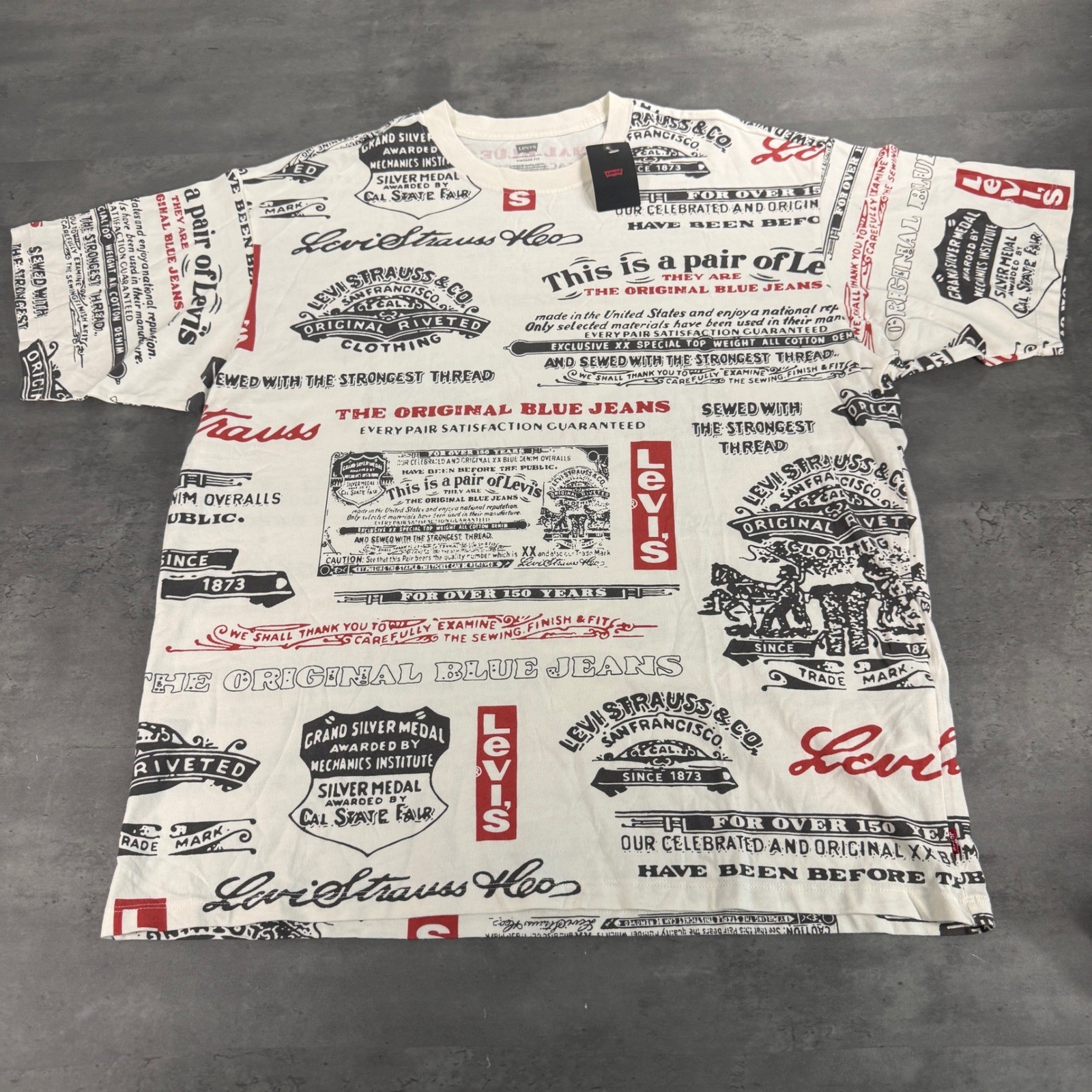 Levi’s Graphic Tee Men L White All Over Print Vintage Fit Heritage Logo T-Shirt