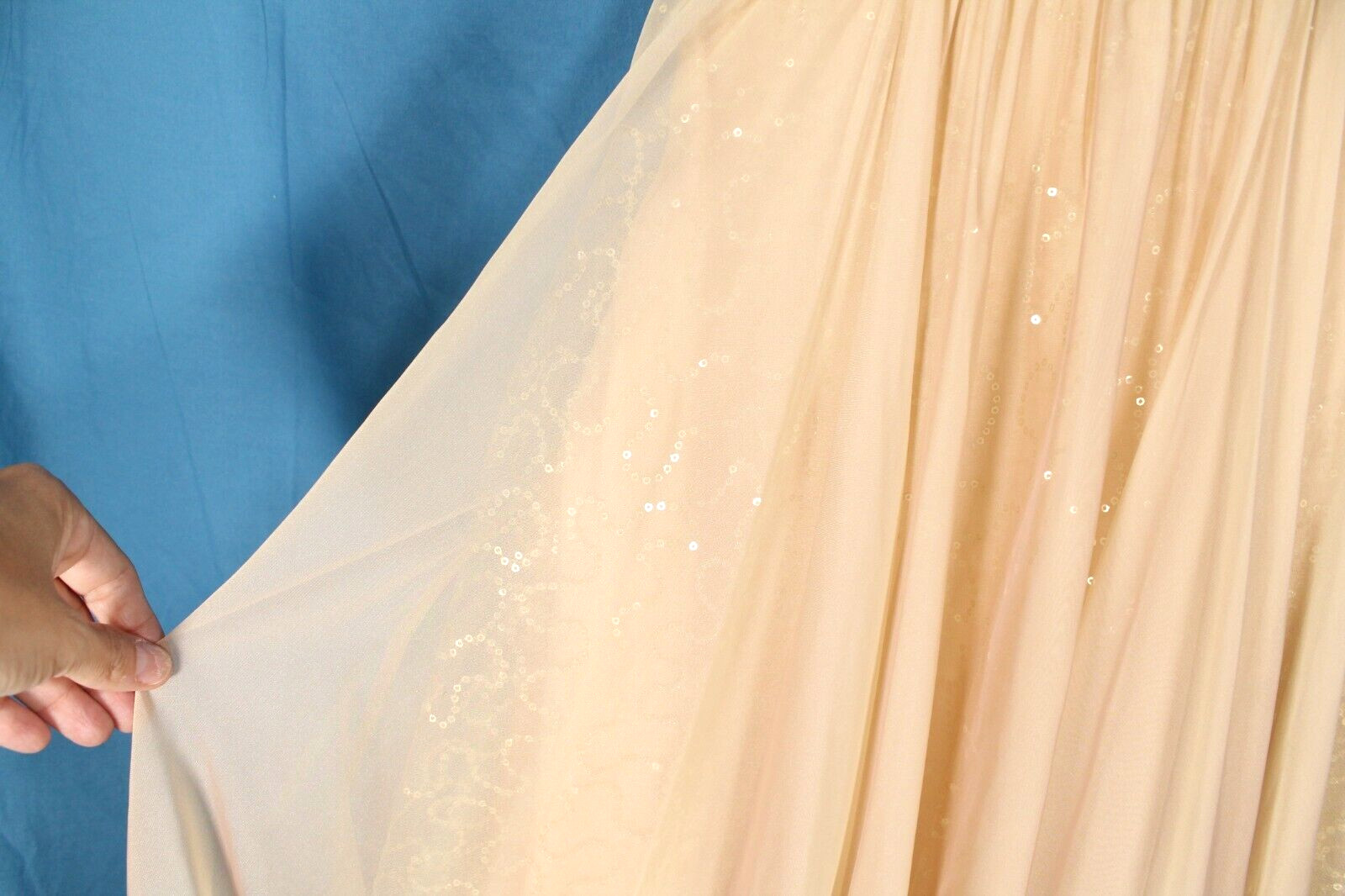 LA FEMME Champagne CHIFFON Beaded/Sequin ONE-SHOULDER Prom/Homecoming Dress Sz 4