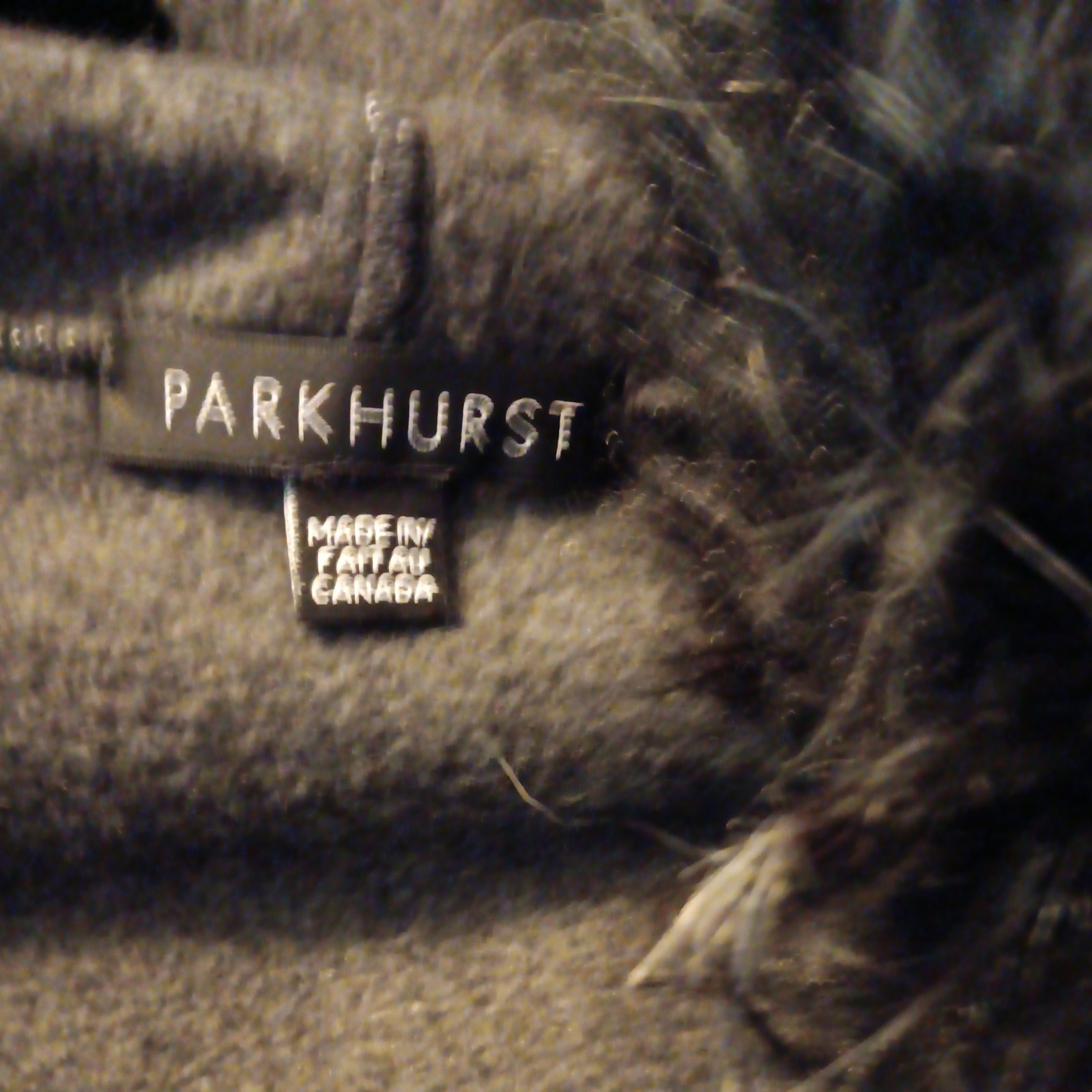 Parkhurst coat 100% poliester with faux fur trim