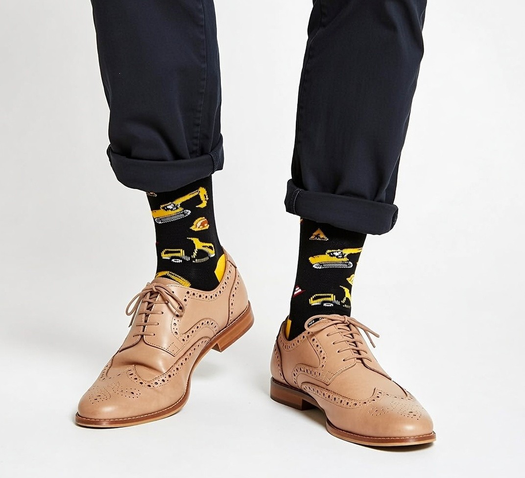 CONSTRUCTION WORKER | Mens Black Digger Lorry Socks | One Size UK 6-11 EU 40-46