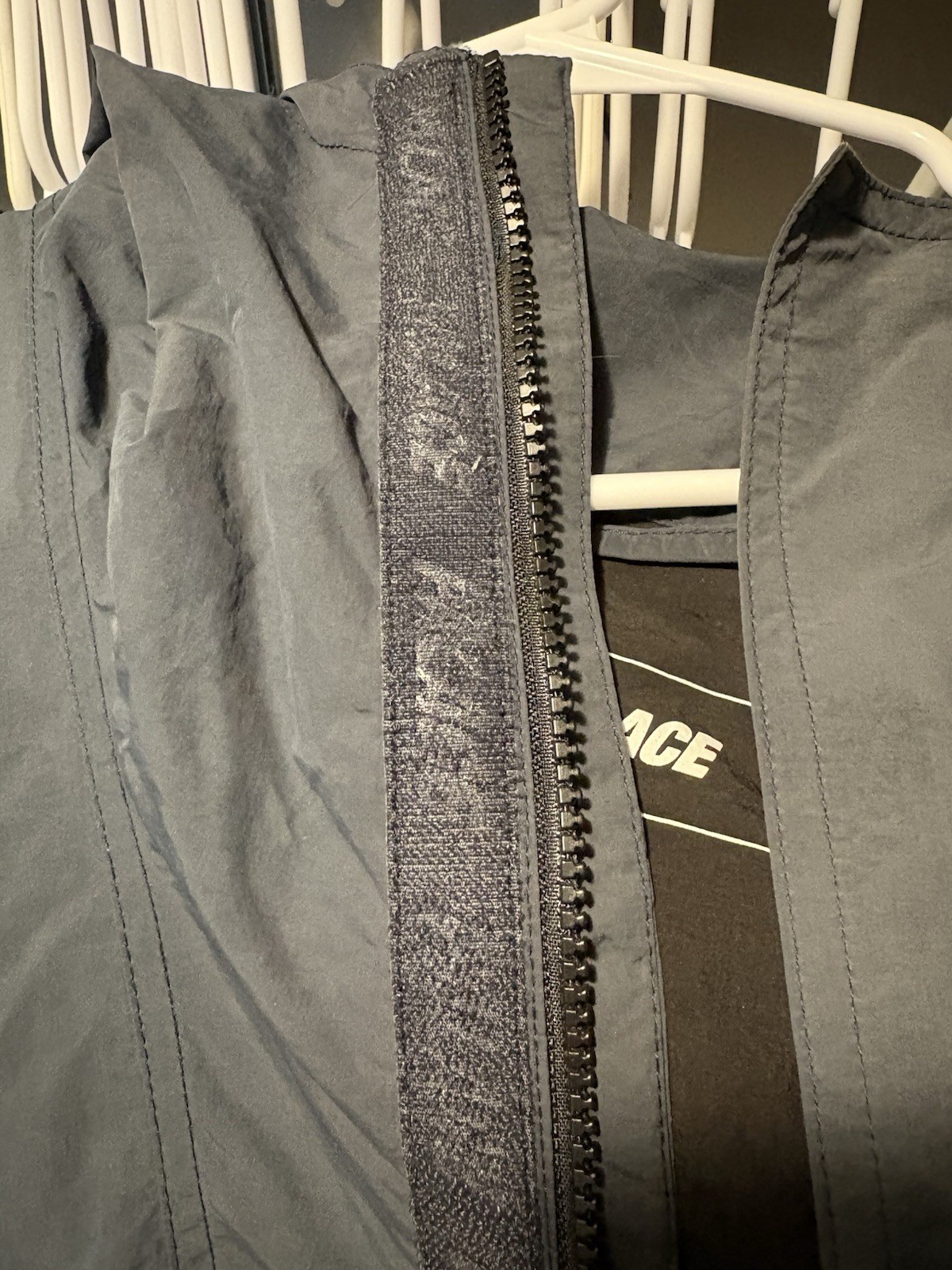 Palace Men’s Full Zip Hooded Jacket Gray XL Logo Zip Closure Regular Fit