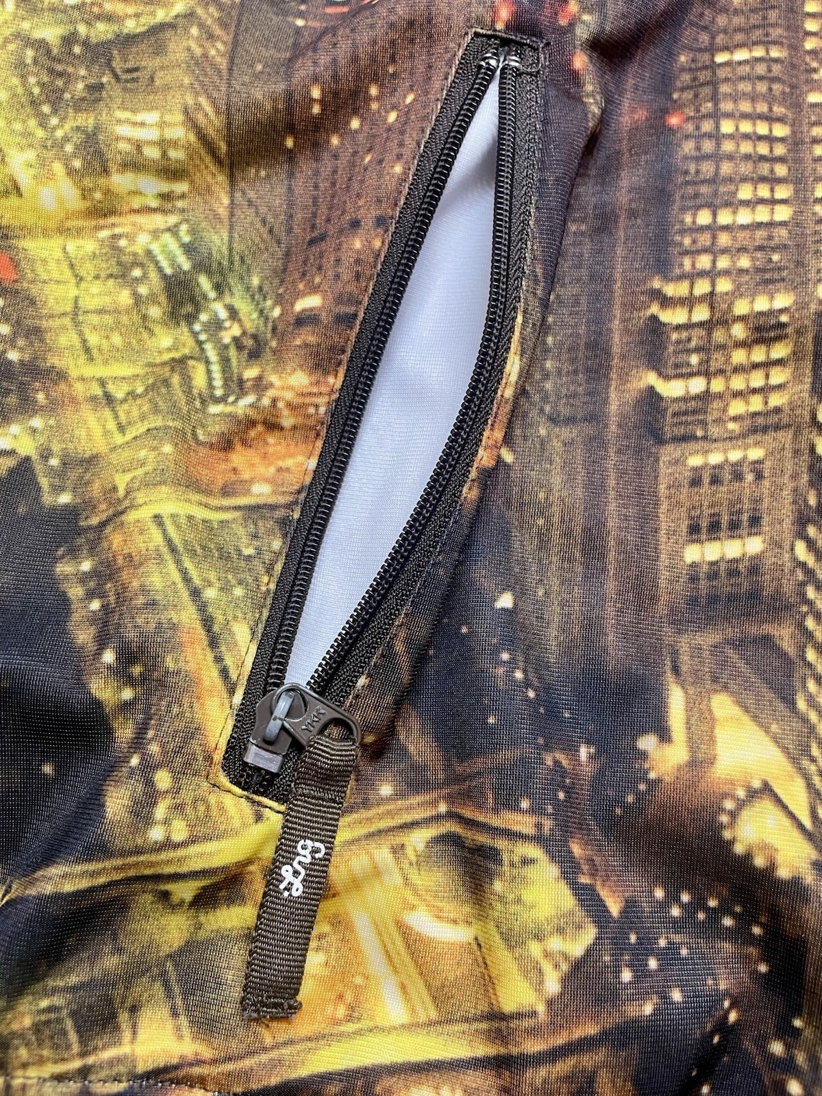 Vtg 2007 LRG Tokyo Skyline All Over Print Zip Hoodie Mens Medium Y2K Streetwear