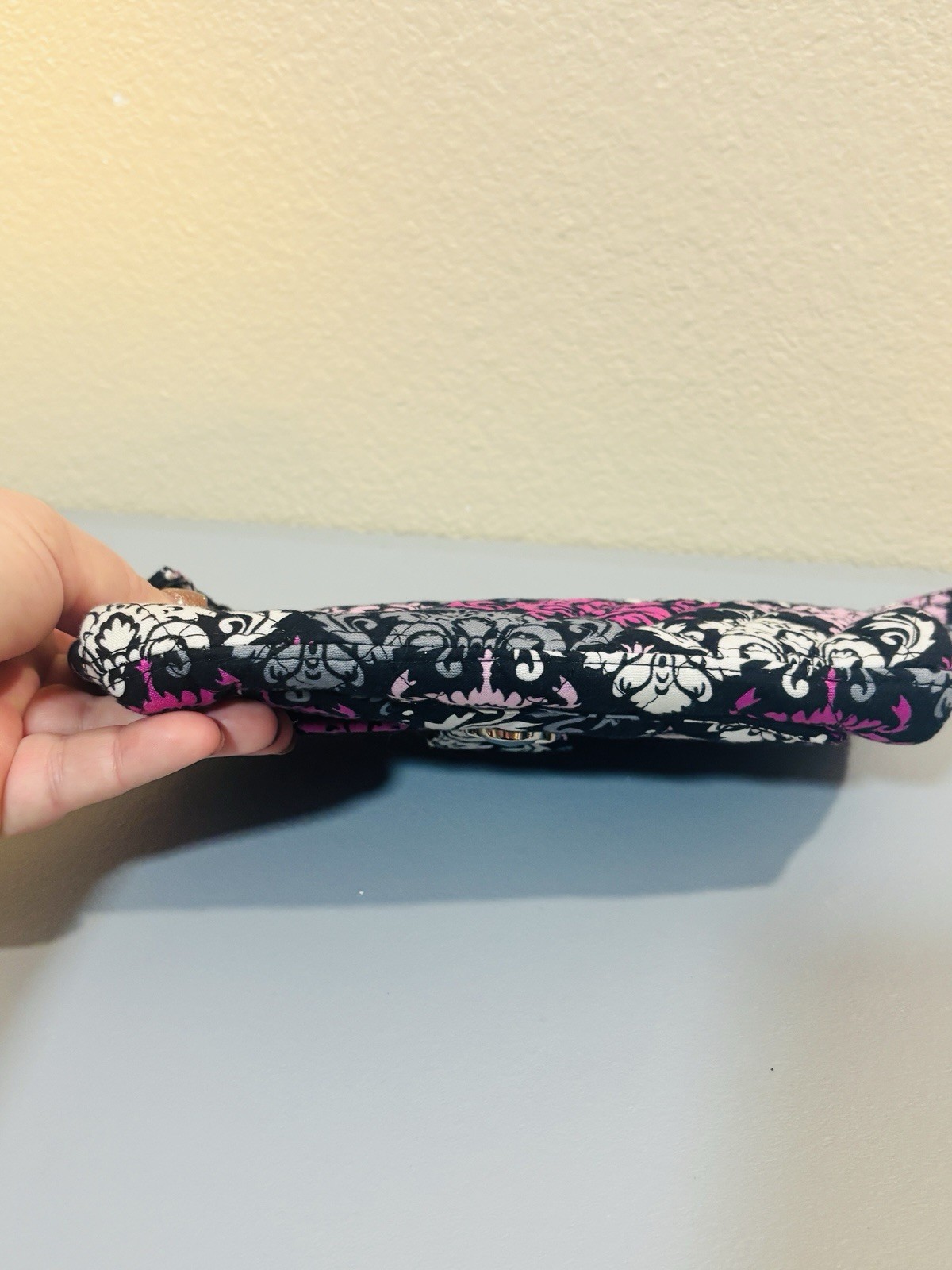 Pink Black White Paisley Quilted Push Lock Wallet, Wristlet Zip Storage Pretty￼