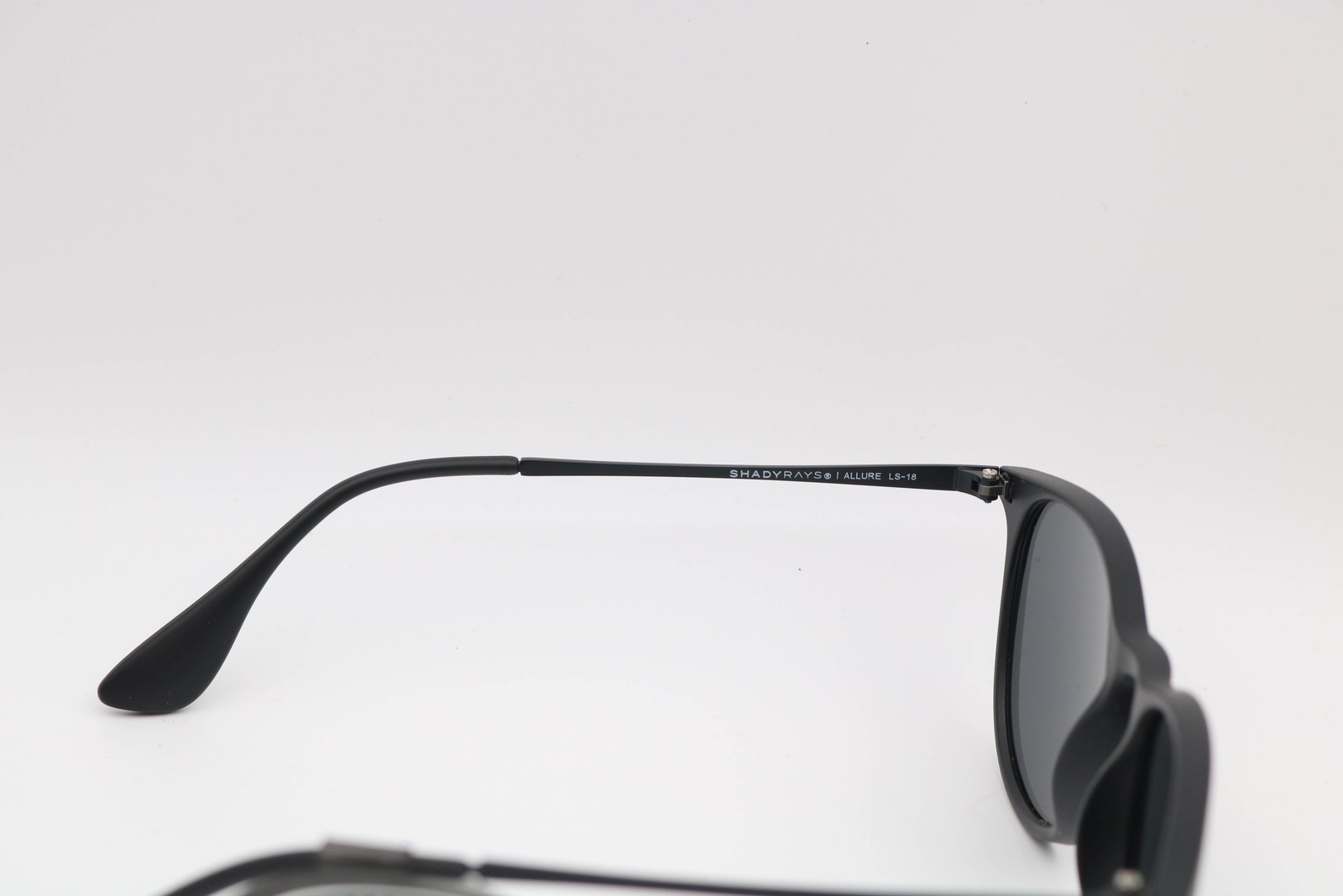 Shady Rays Allure Stealth Black Round Ls-18 Polarized Sunglasses 55-19-148