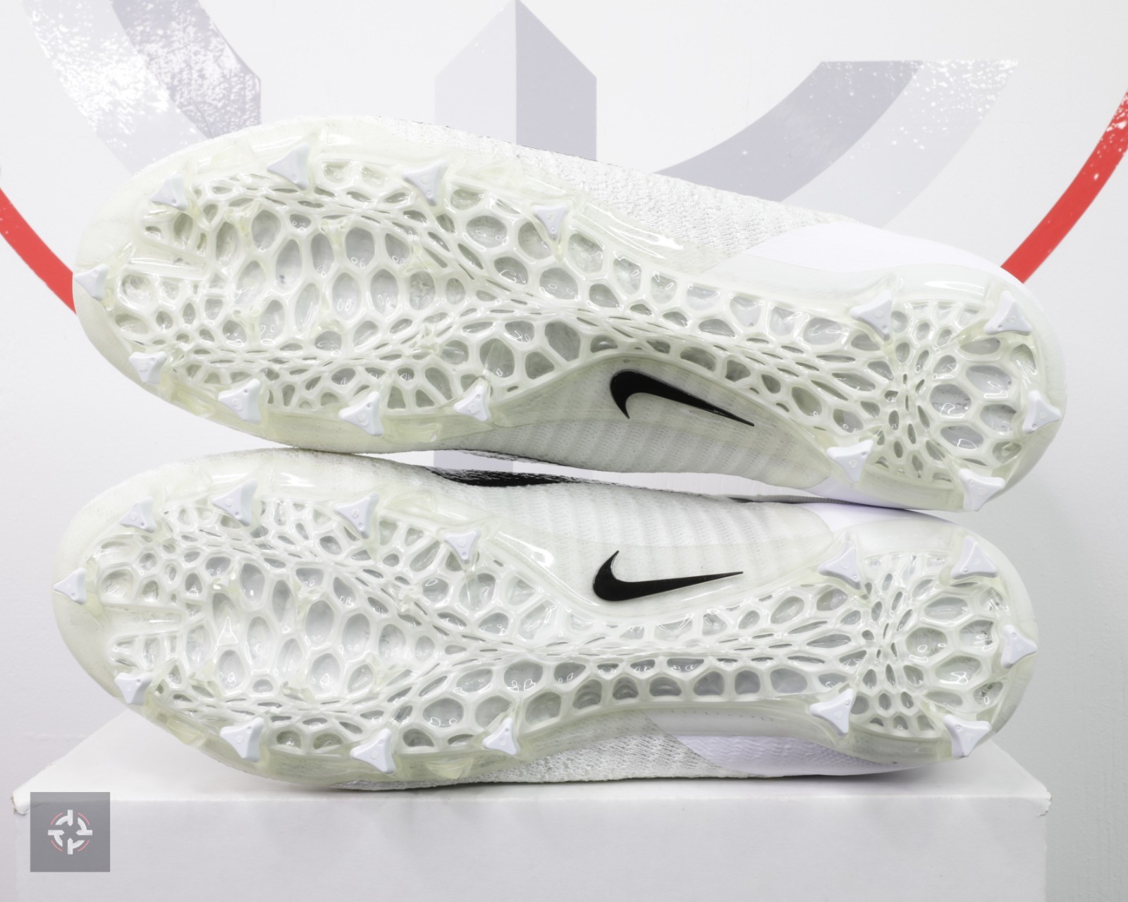 Nike Alpha Menace Elite 2 White Black Football Cleats Mens Size 12-14 AO3374-101
