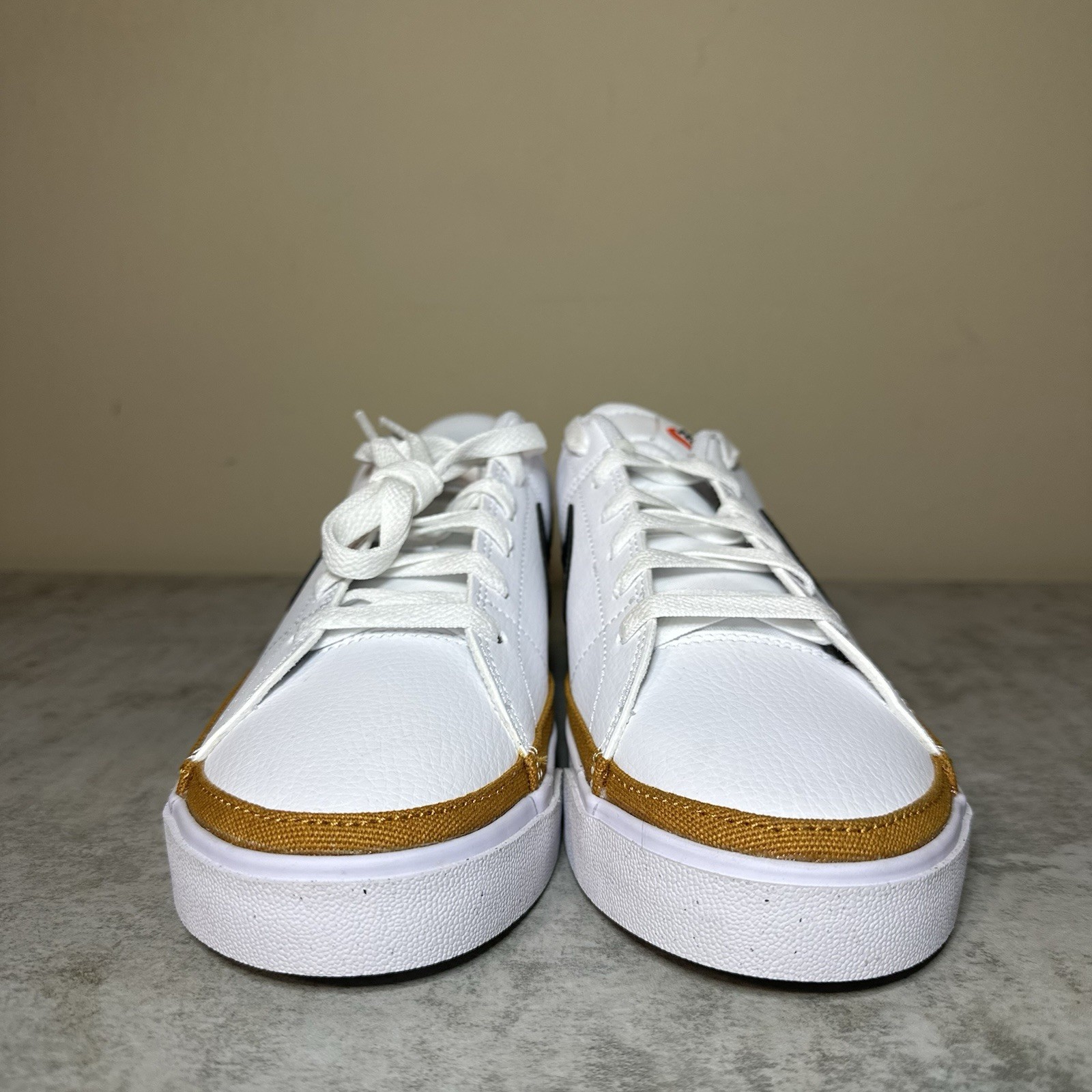 SIZE 9.5- Nike Womens Court Legacy Nn White Fashion Sneaker DH3161-100