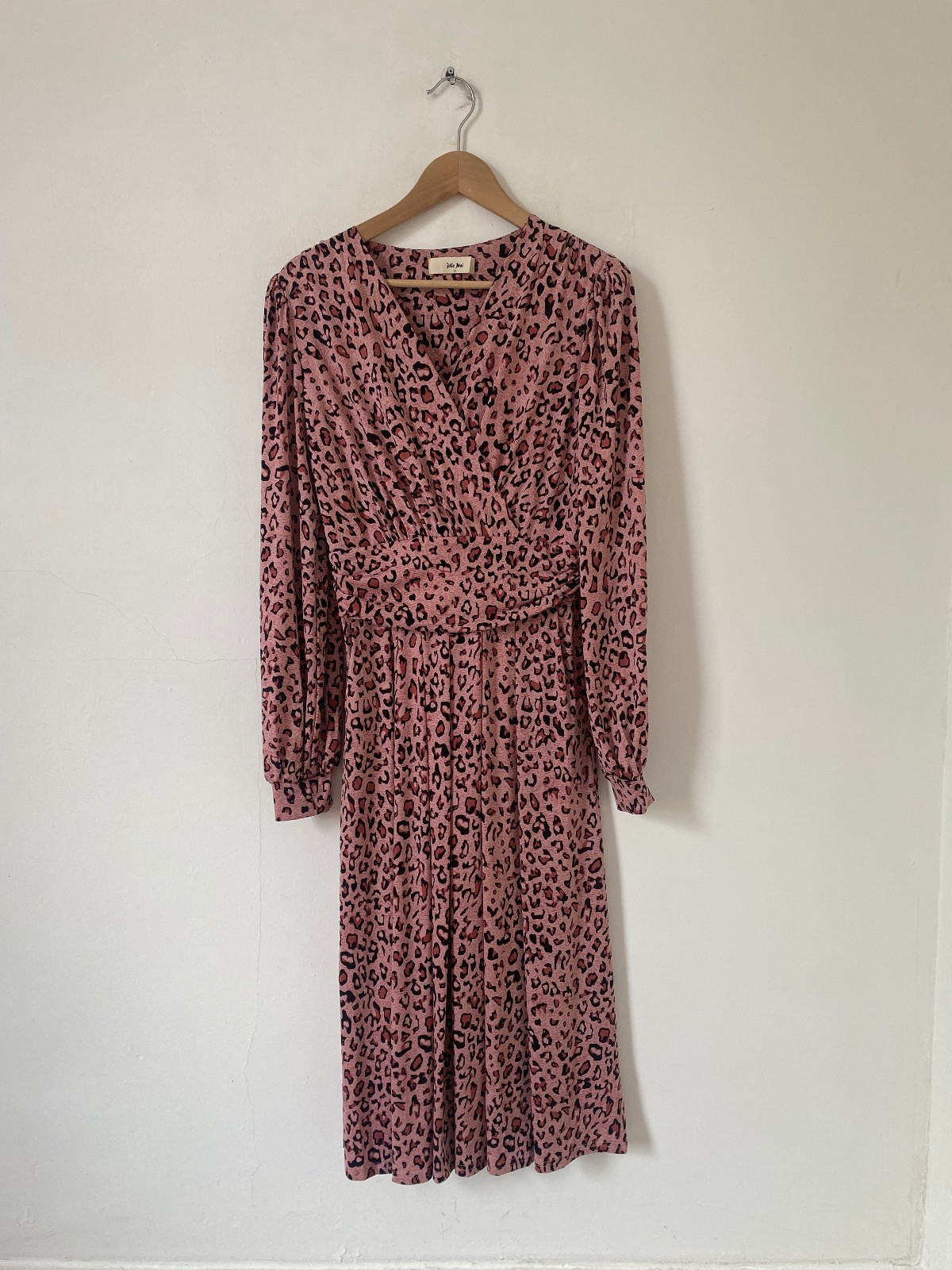 Jolie Moi Dress Size 12 Pink Midi Jersey Leopard Animal Pleat Long Sleeve Libby