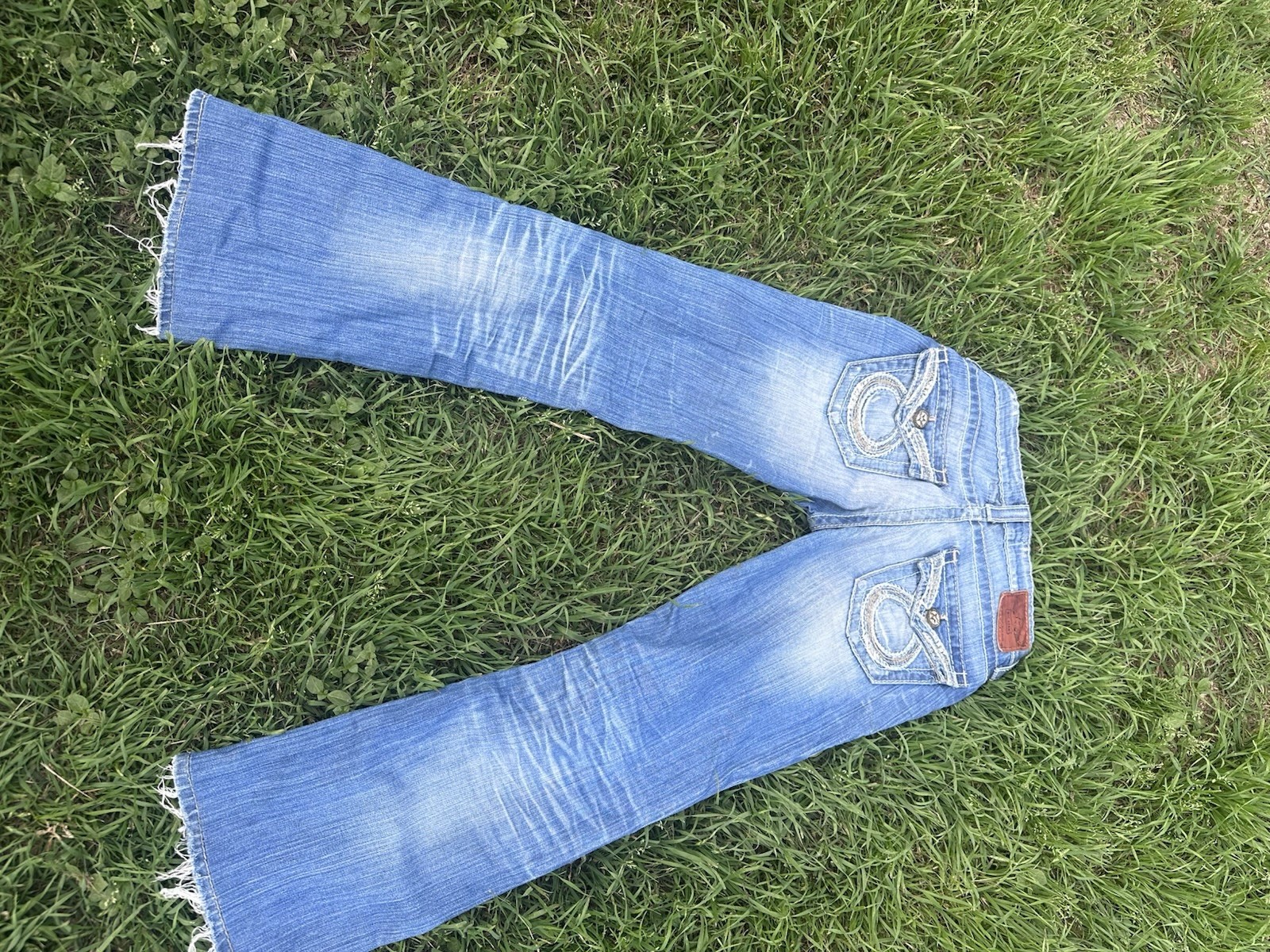 Ladies Big Star “LIV” Bootcut Jeans Size 27 Distressed Denim X 27 Inseam HOT!