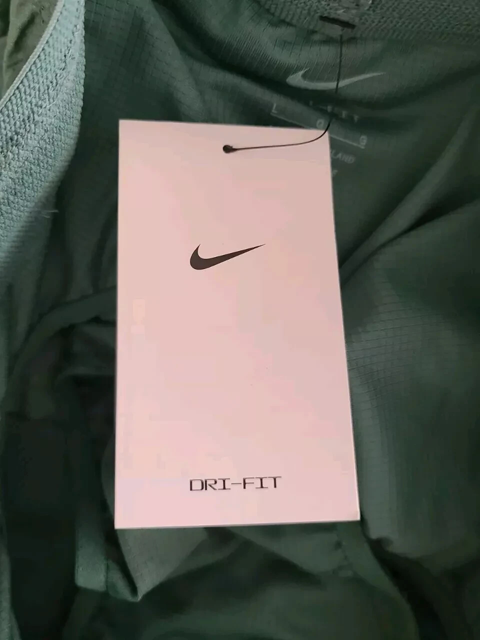 NEW MENS SIZE M NIKE STRIDE RUNNING DIVISION 5″ SHORTS 2-in-1 GREEN FN3391 361