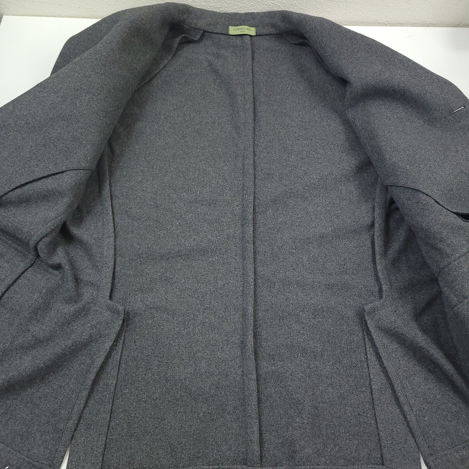 Corneliani Weekender Jacket Size (Italy 52R) US 42R Cashmere Slim Fit Gray Mens