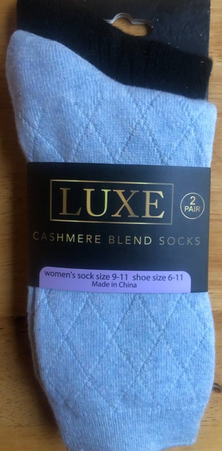 NEW WOMENS LUXE CASHMERE BLEND 2 PAIR CREW SOCKS SIZE 9-11 SHOE SIZE 6-11
