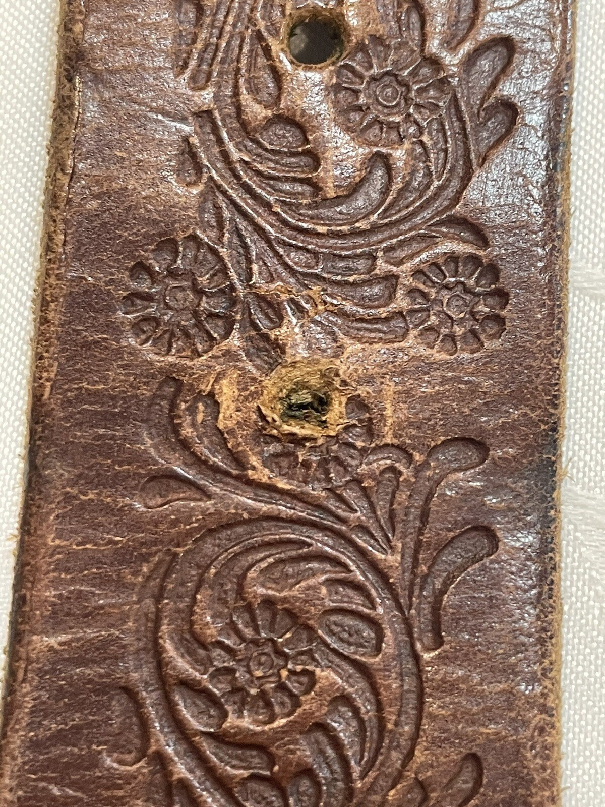 VINTAGE HAND TOOLED LEATHER BELT 41 Inches Belt Length Not Including Buckle