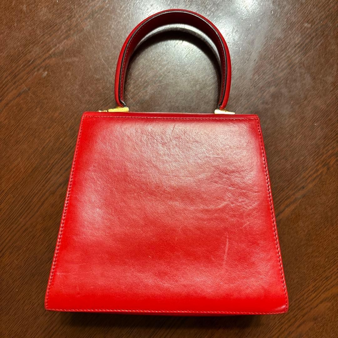 Salvatore Ferragamo Red Leather Handbag Shoulder Bag 20cm 7.9in W 19cm 7.5in H