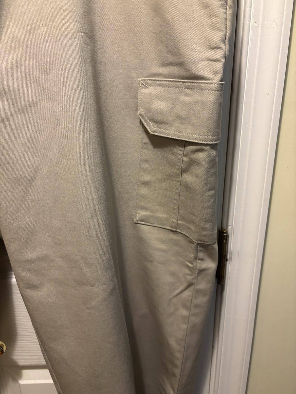 Cintas Comfort Flex Beige Cargo Work Pant Size 48 #270-62 Relaxed Fit Polyester