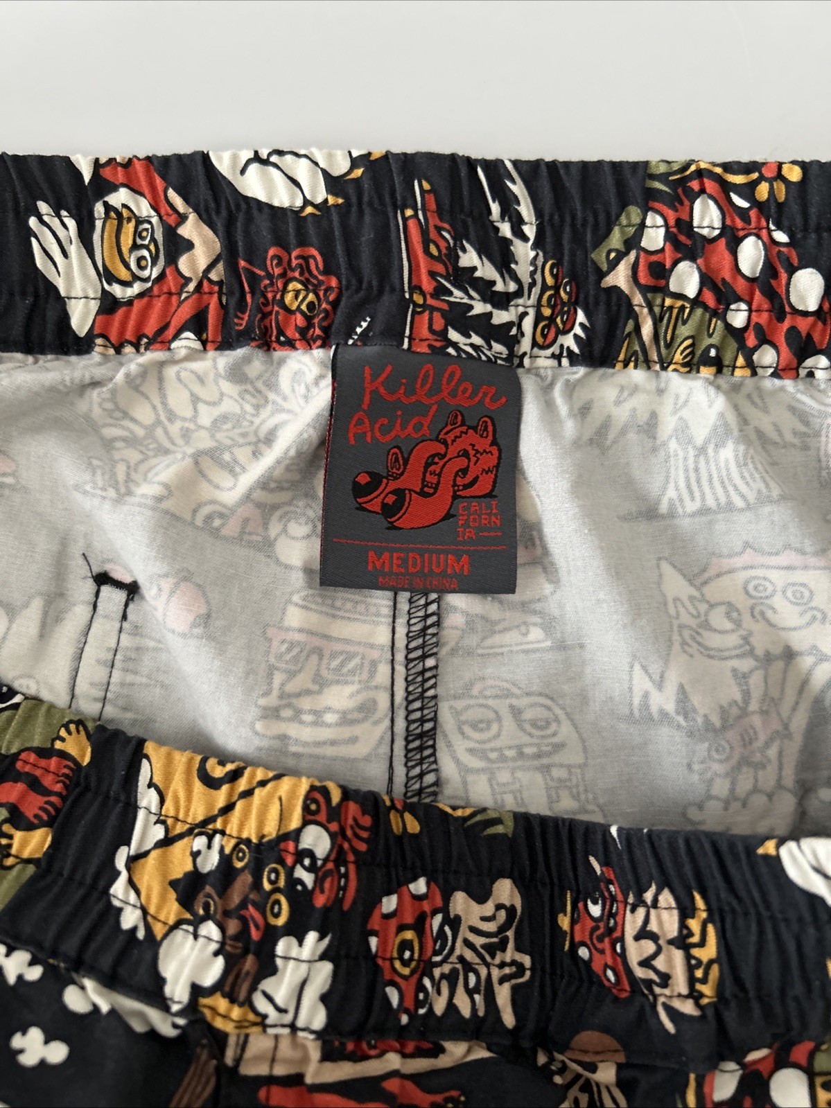 Killer Acid Men’s Get Lost Shorts Size Medium Camp All Over Graphics Black