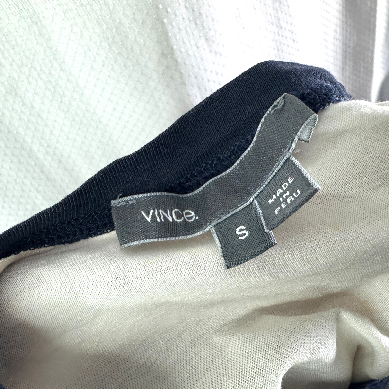 Vince Womens Super Soft Cute Shirt Top Sz S Small Super Lightweight