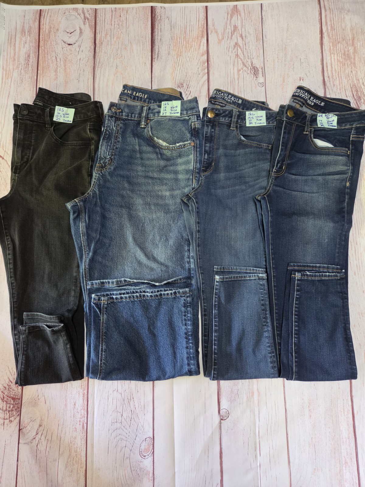 American Eagle Outfitters Size 12-4 Pair Lot