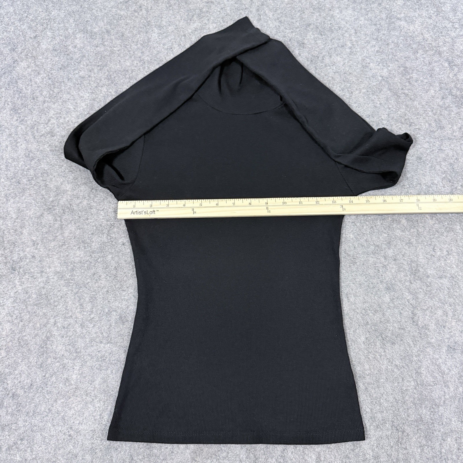 Active Basic Long Sleeve Pullover Turtleneck Sweater Women’s Size Medium Black