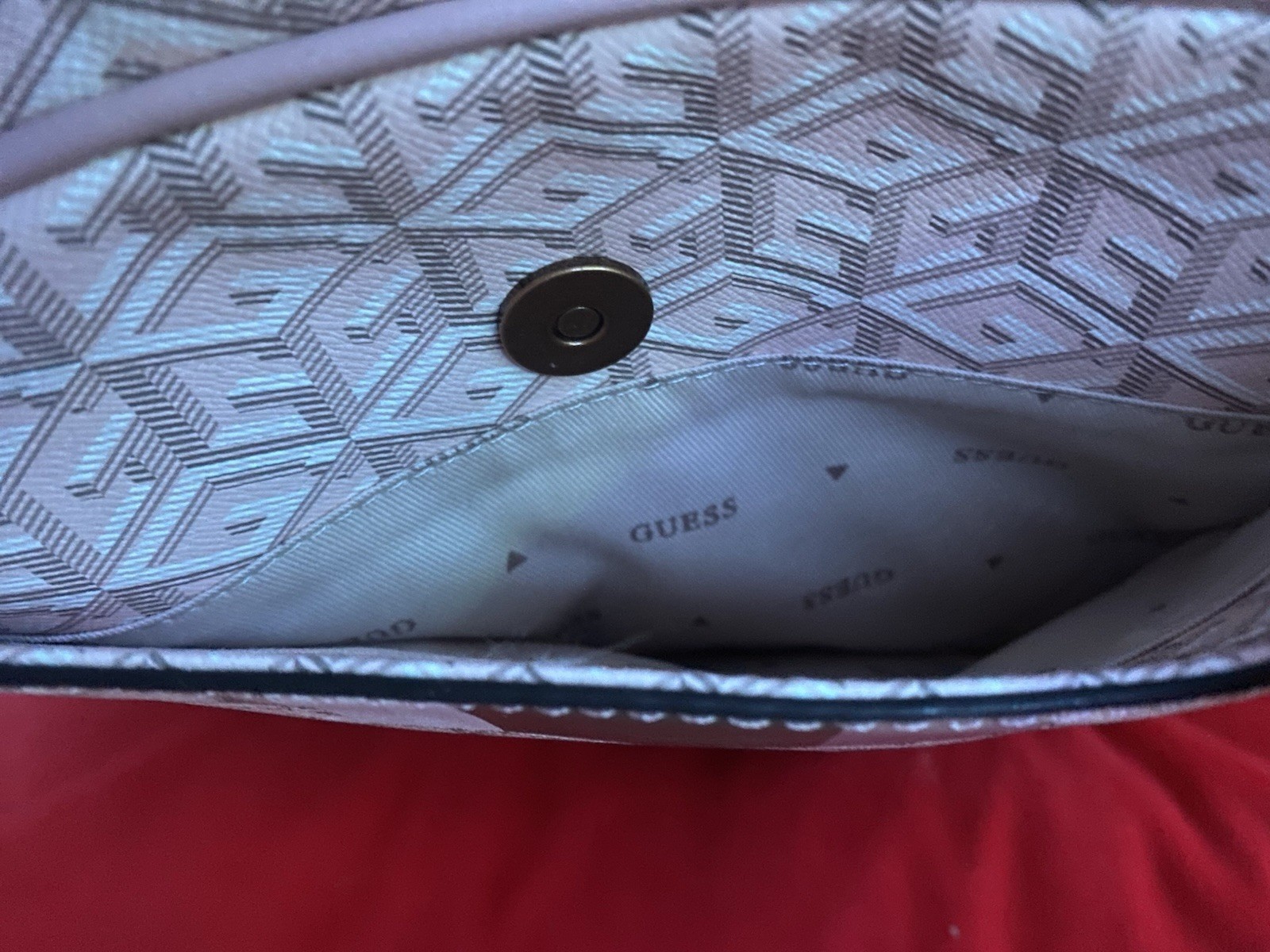 GUESS Pink Logo Crossbody Bag Zip Closure Adjustable Strap Inner Pockets