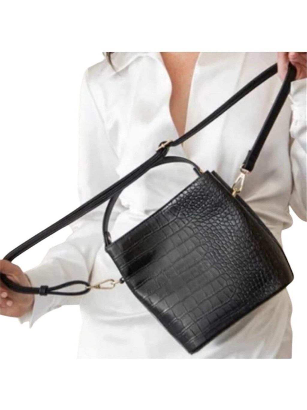 AOTA Elena black vegan leather handbag removable crossbody strap new with tag