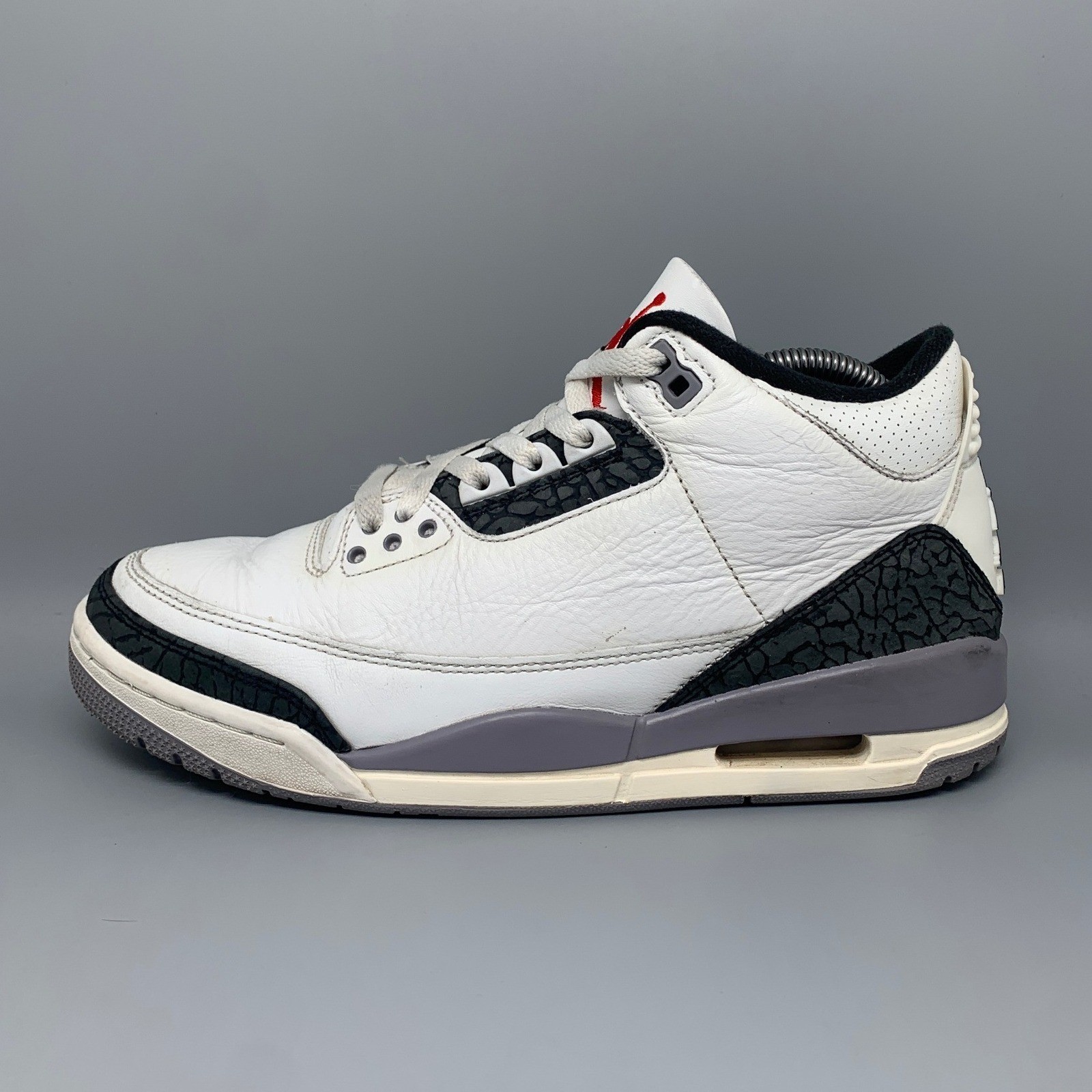 Jordan 3 Retro Cement Grey Basketball Shoes CT8532-106 Men’s Sz 8.5