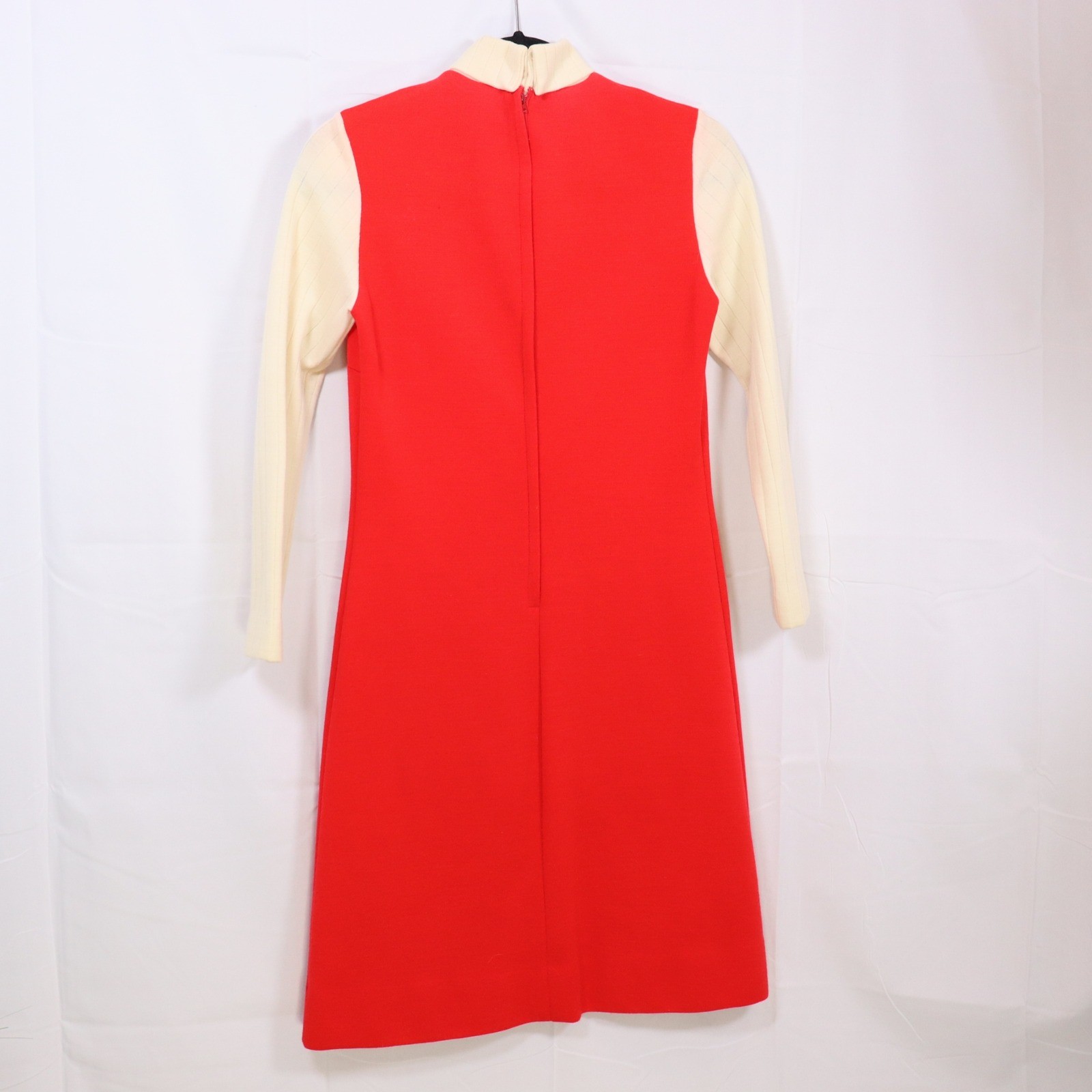 Bleeker Street Shift Dress S Red Womens Keyhole Turtleneck Vintage 60s