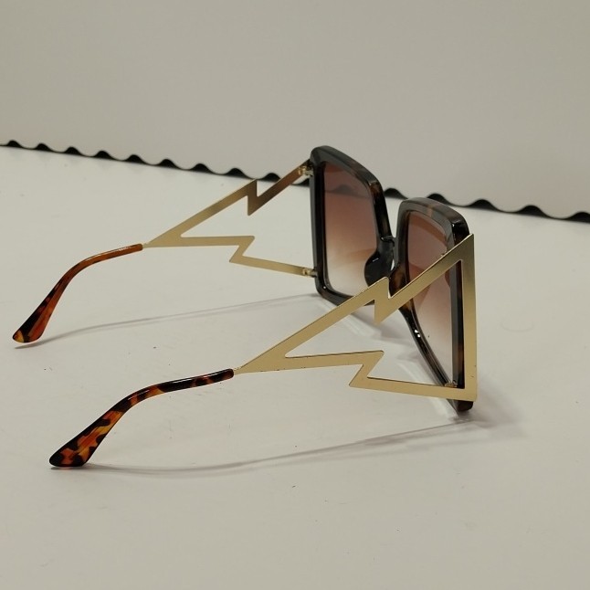 Women’s Oversized Square Tortoiseshell Sunglasses Brown Gradient Tinted Lenses