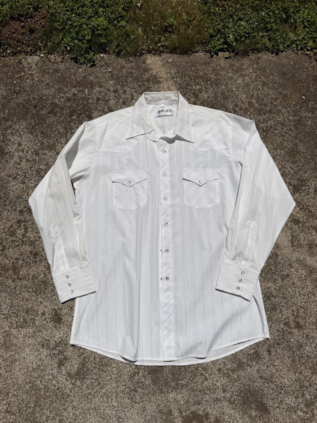 Vintage White Horse Men’s White Pinstripe Pearl Snap Western Shirt