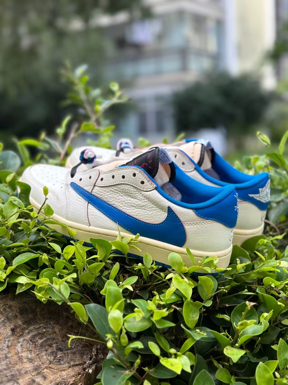 DM7866-104 Fragment Design x Travis Scott x Air Jordan 1 Retro Low Men’s Shoes