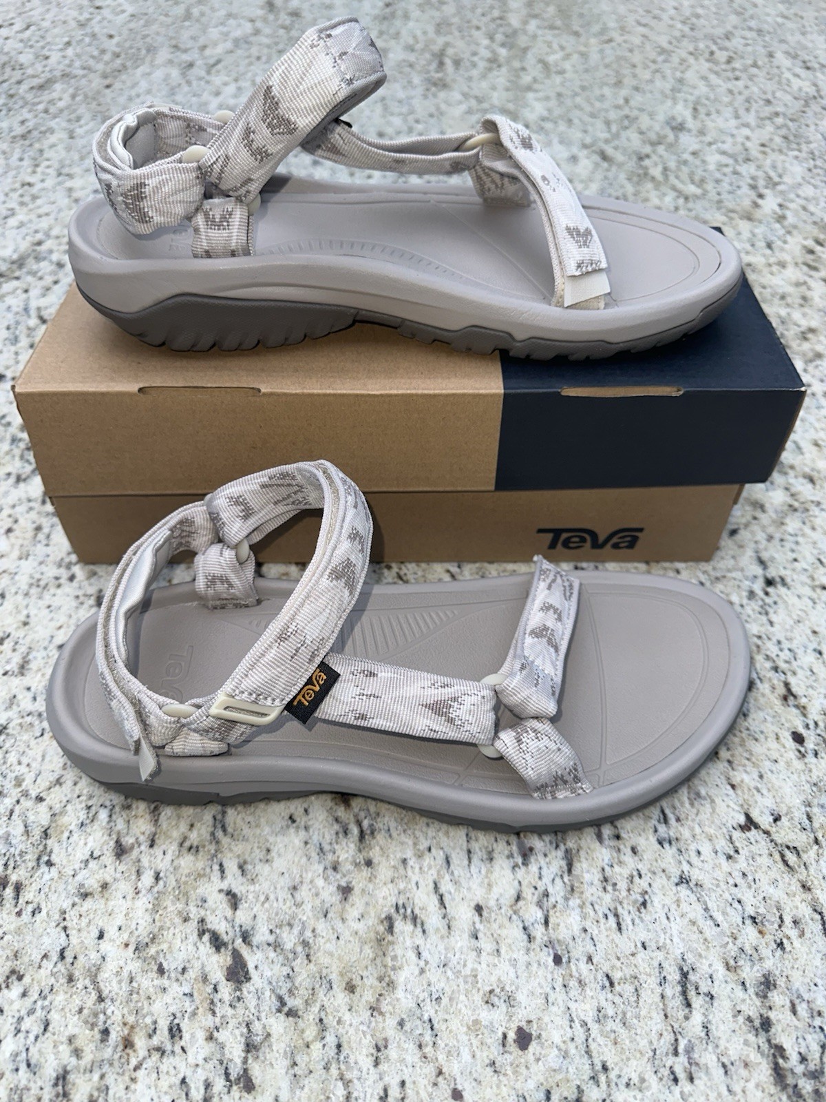 NEW Teva Women’s Hurricane XLT2 Sport Hiking Sandals US 10 Archive Wings Tan