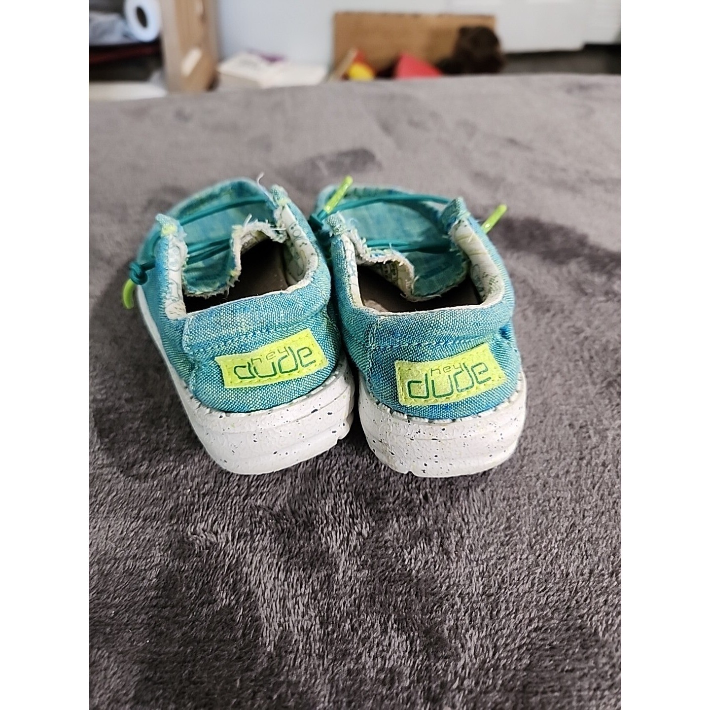 Hey Dude Wally Toddler Chambray Teal Blue Lime Green Slip On Loafers Size 6 K6