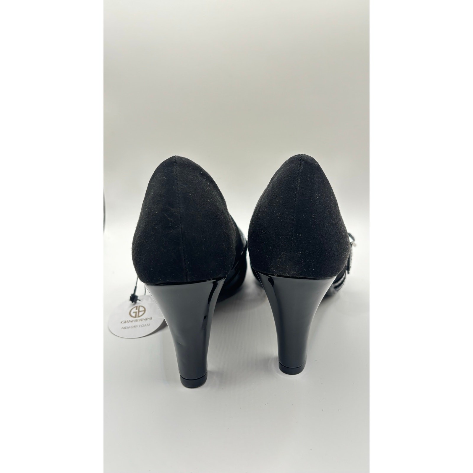 Giani Bernini Vallariaa memory foam footbed black suede Mary Jane pumps sz 7.5