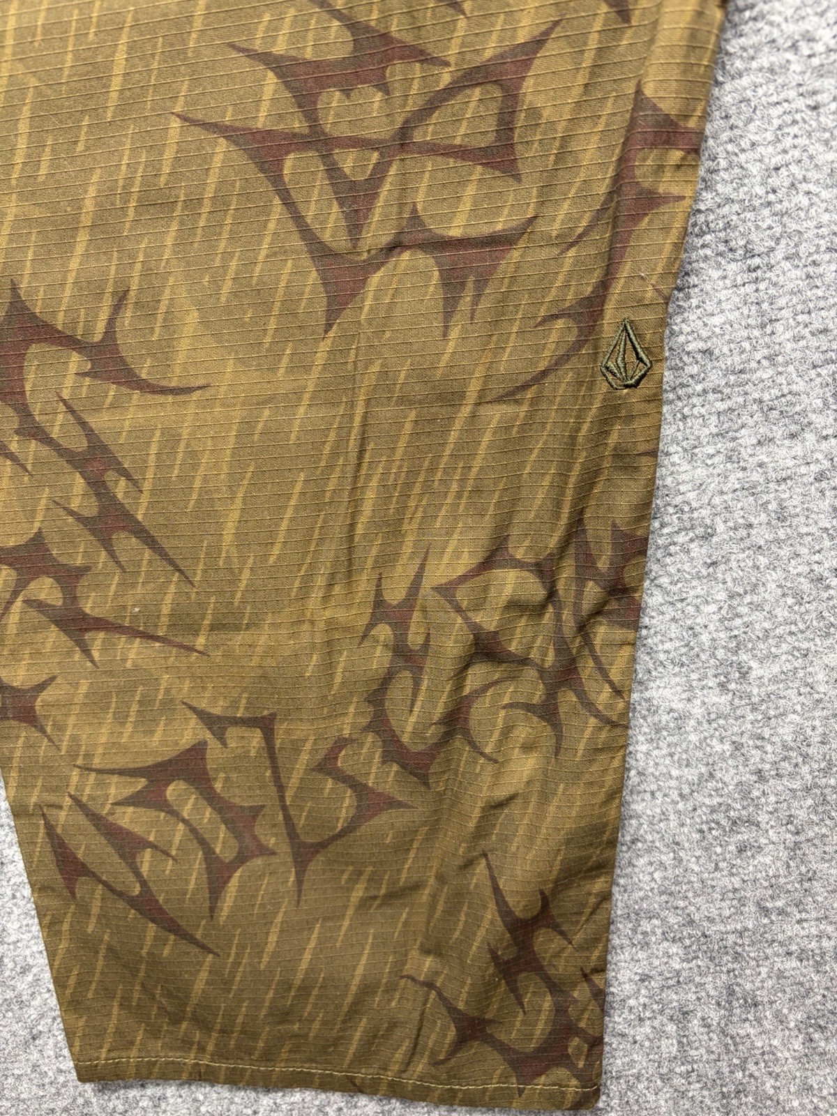 Volcom Men’s Small Olive Green Tribal Print Elastic Waist Pants Cargo Casual