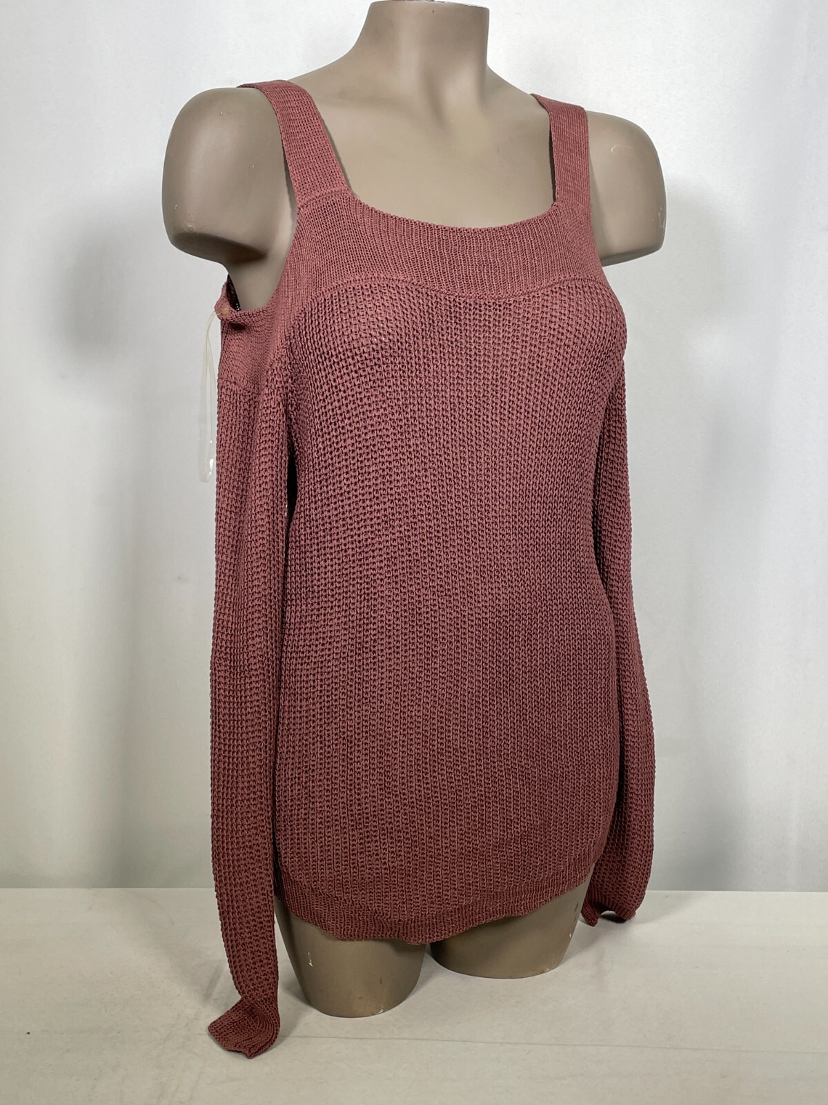 Fashion Magazine Cold Shoulder Long Sleeve Slit Side Top Women’s SMALL NWT
