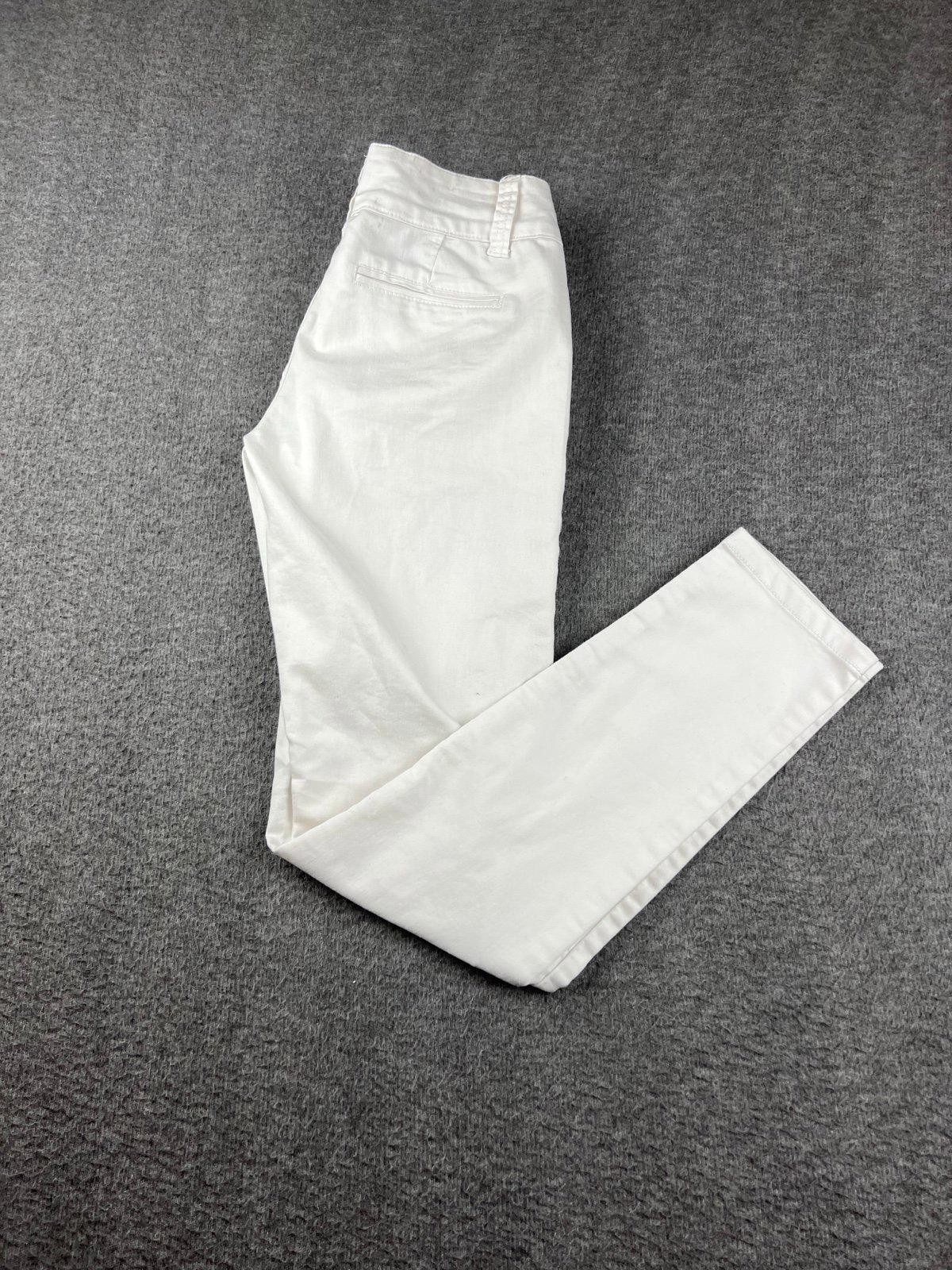 Blue Savvy Women’s White Jeans Size 9