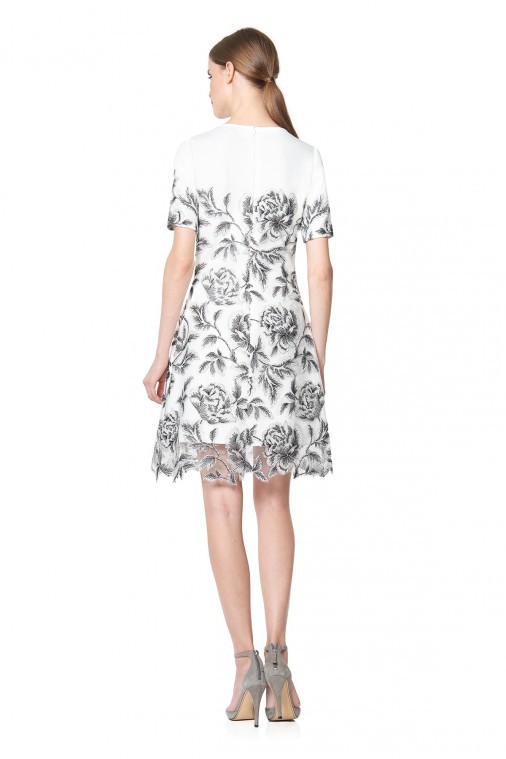 Tadashi Shoji Neoprene Metallic Corded Lace Tulle Overlay Sabi Runway Dress 8