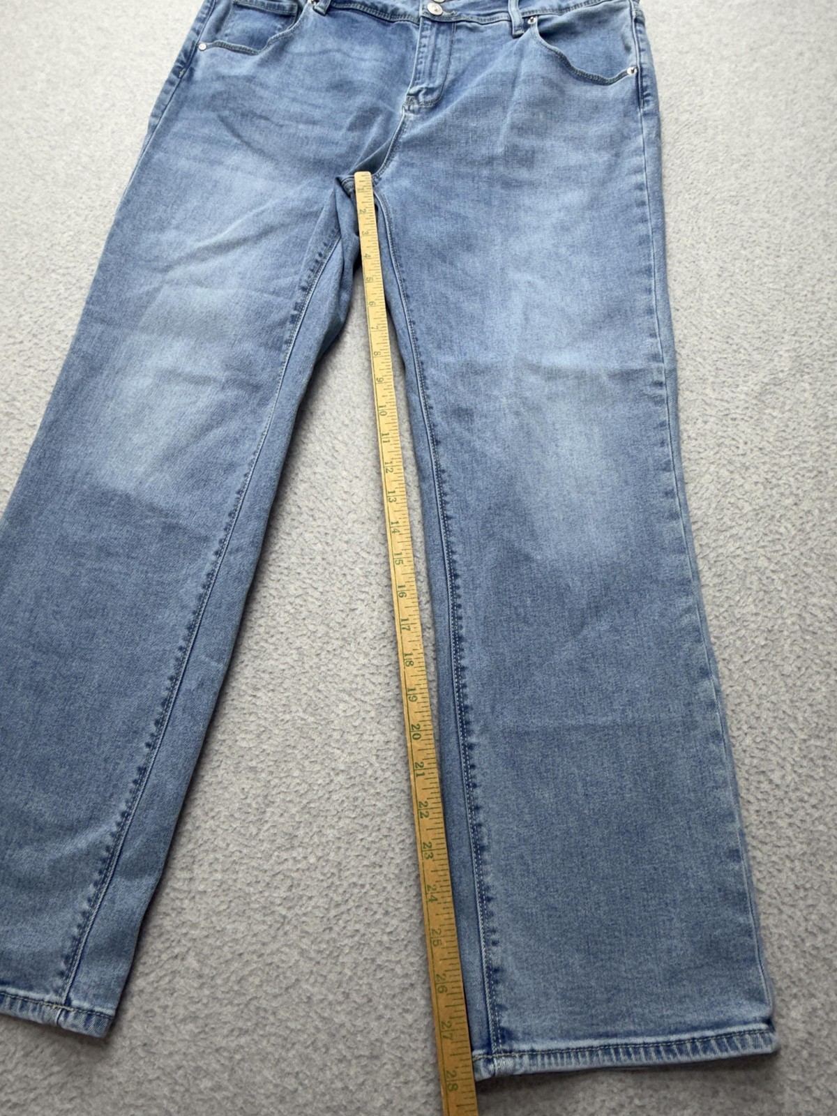 Hudson Jeans Womens 35×28.5 Blue Medium Wash Straight Stretch Denim Tag 12