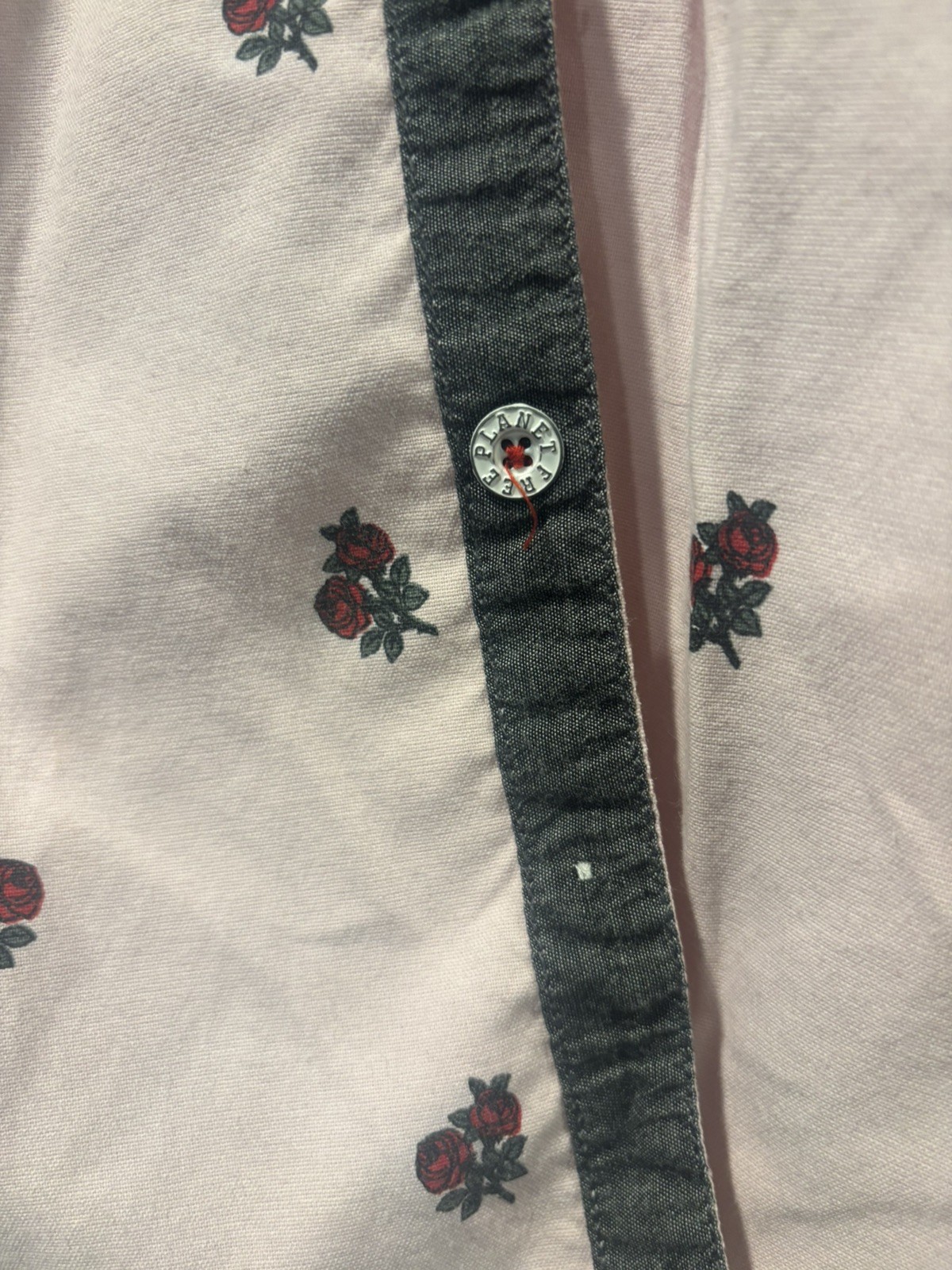 FREE PLANET Pink Roses Button Up Shirt Men size Medium floral