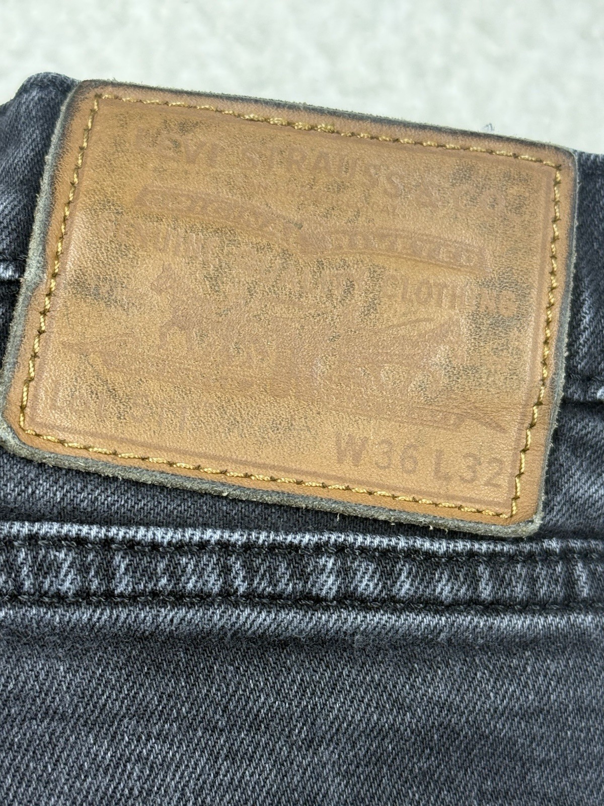 Levi’s Premium 511 Slim Jeans Mens 36×32 Black Gray Distressed Stretch Denim