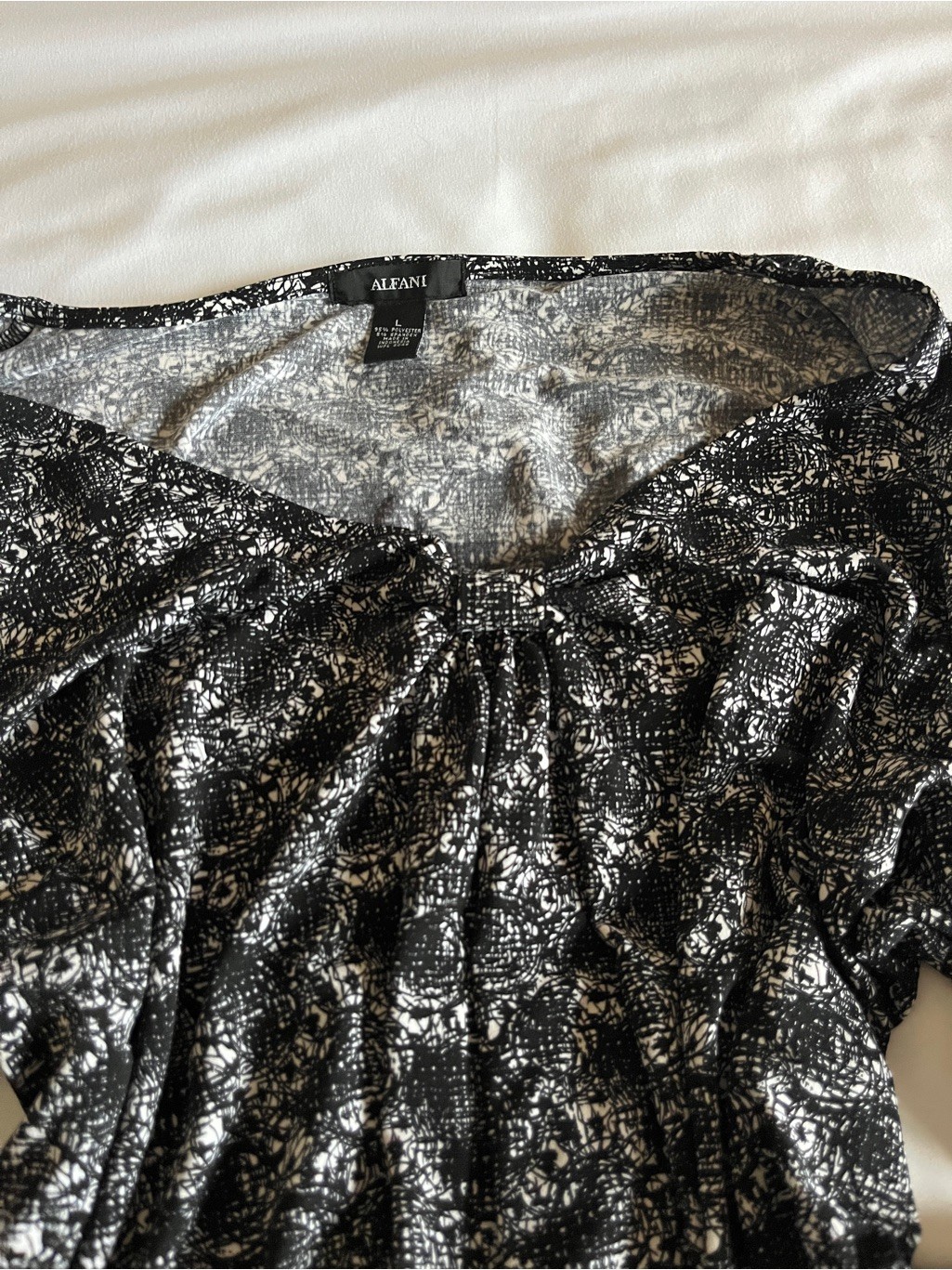 Alfani Polyester Black/White Abstract Print Long Sleeve Scoop Neck Blouse Size L