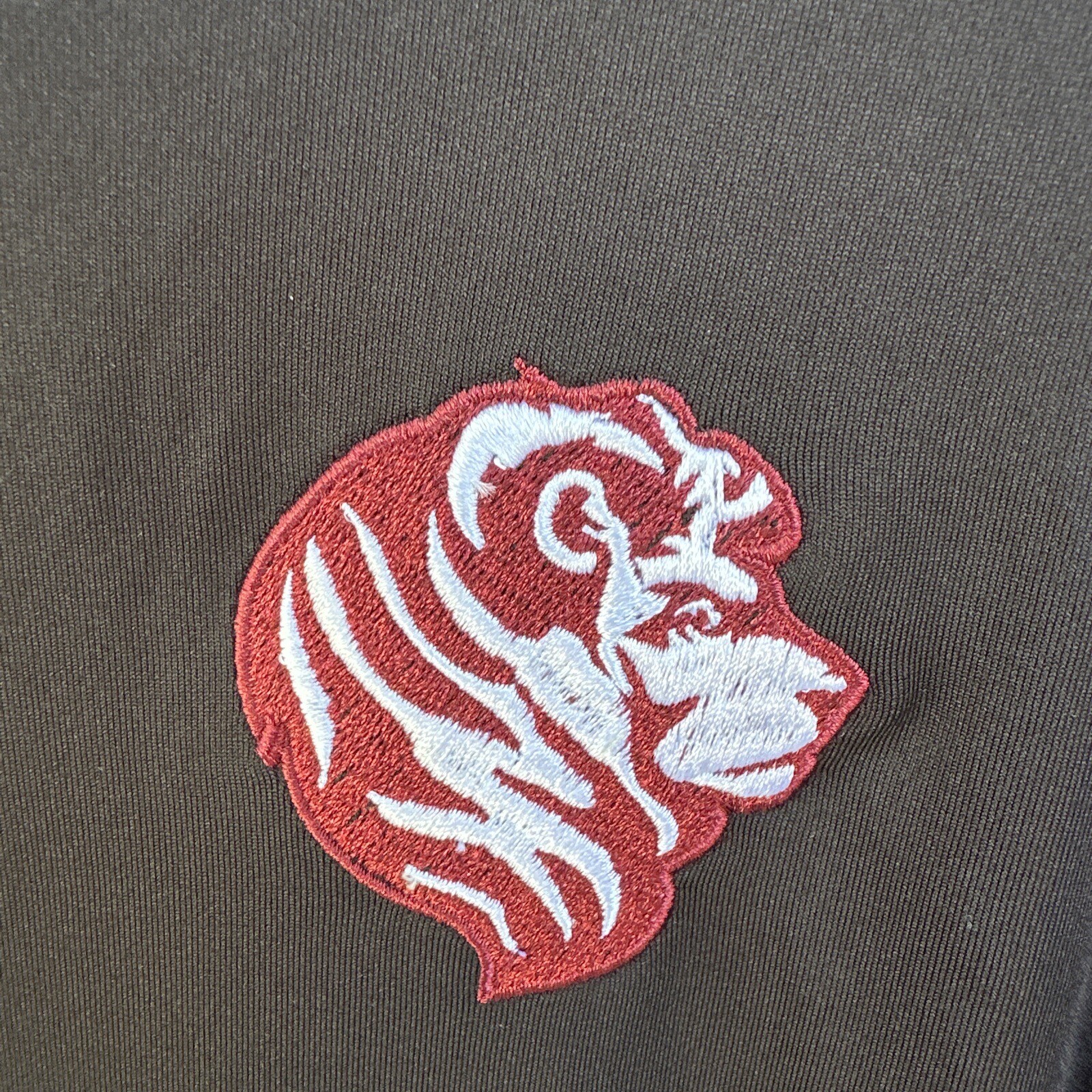 Novus Shirt Mens Large NWT Black Polo shirt with Red Lion Mens Large